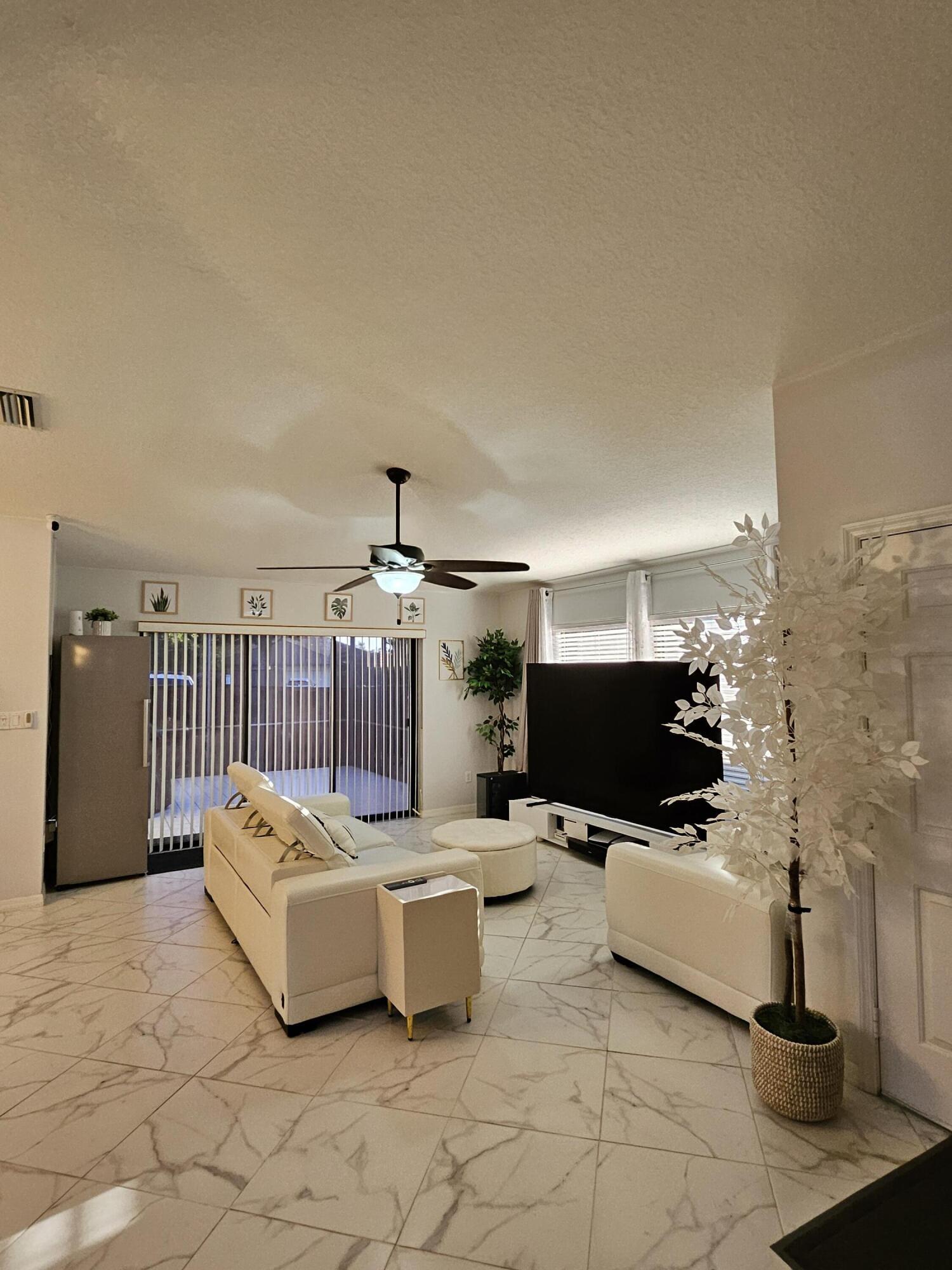 1631 LAUREL LEAF Lane A, Fort Pierce, FL 34950, Fort Pierce - Photo 2