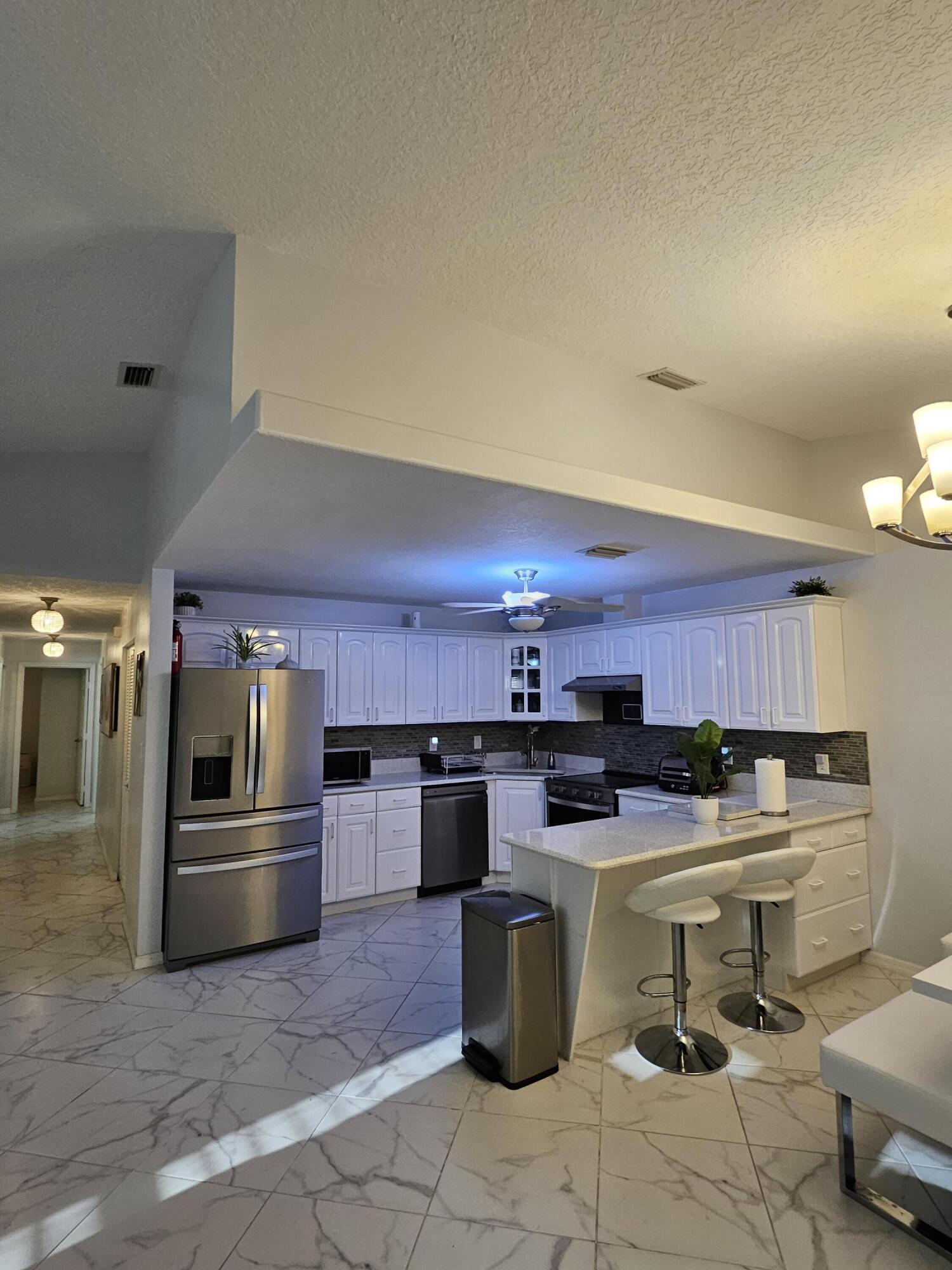 1631 LAUREL LEAF Lane A, Fort Pierce, FL 34950, Fort Pierce - Photo 3