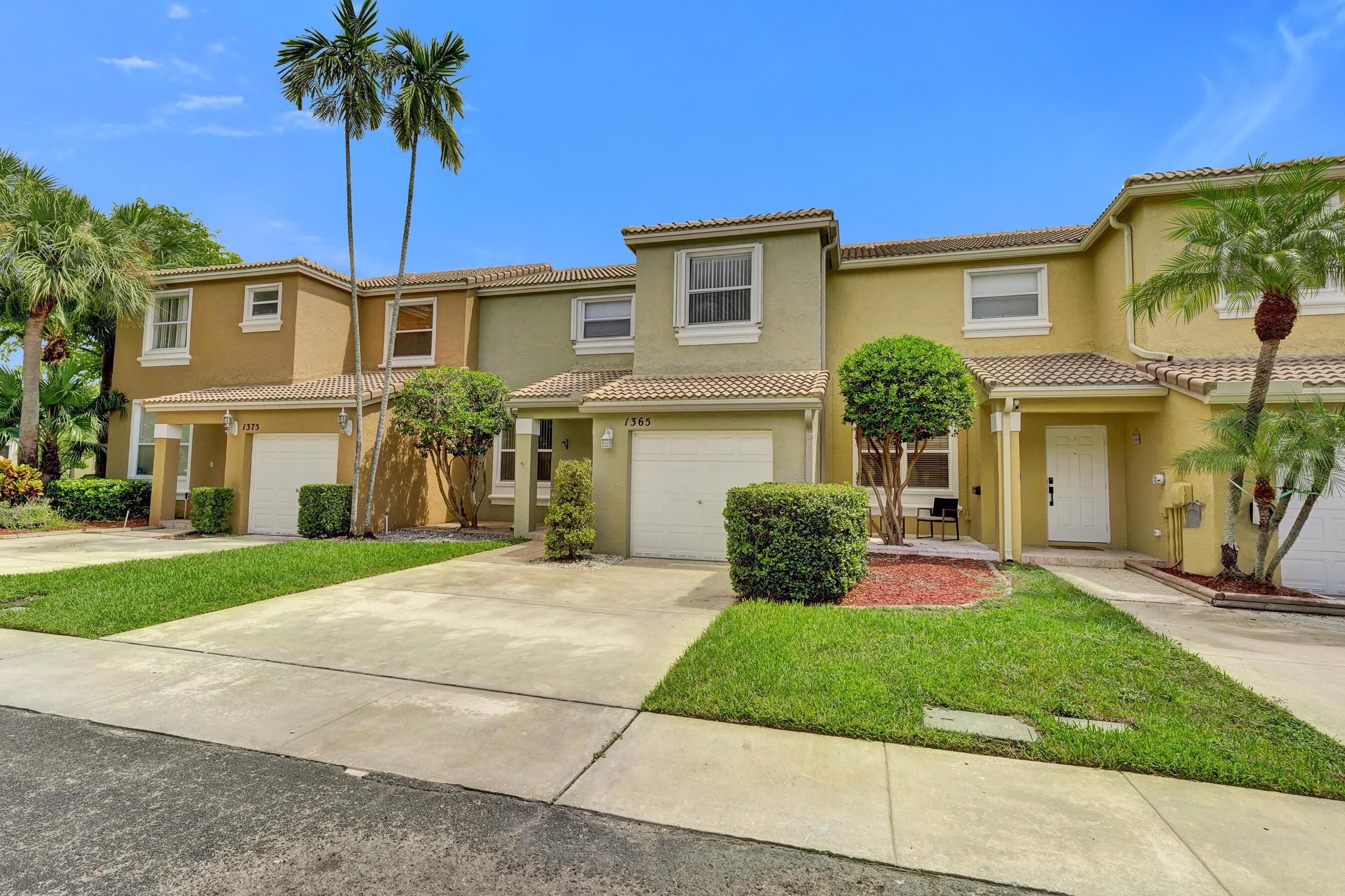 1365 NW 154th Lane, Pembroke Pines, FL 33028, Pembroke Pines - Photo 3