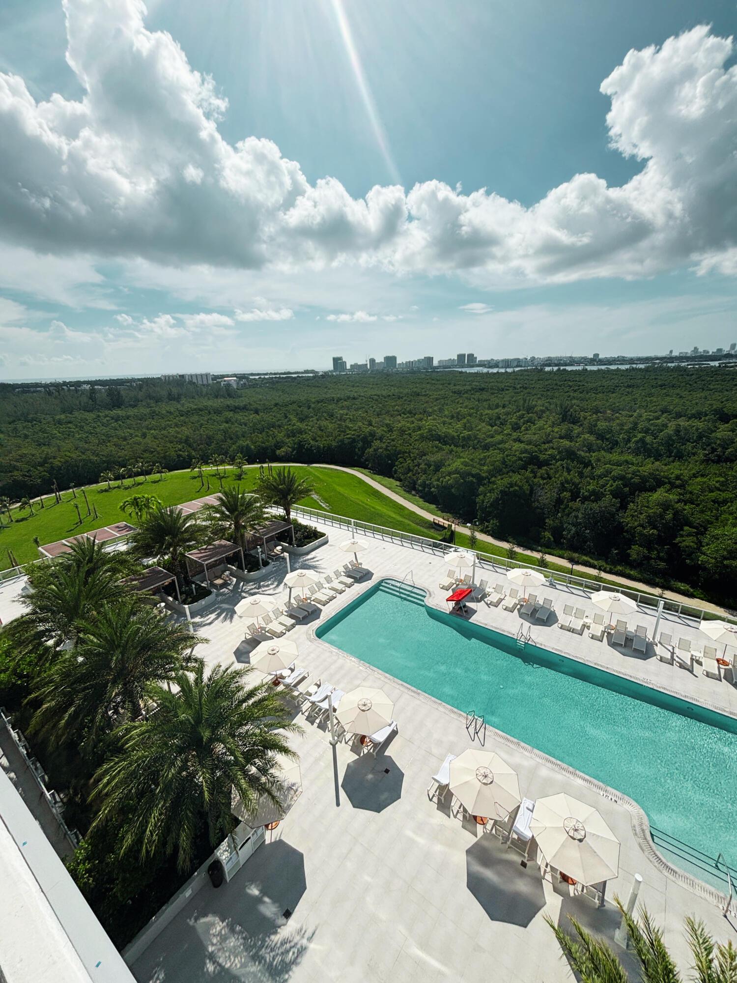 2411 Laguna Circle 1104, North Miami, FL 33181, North Miami