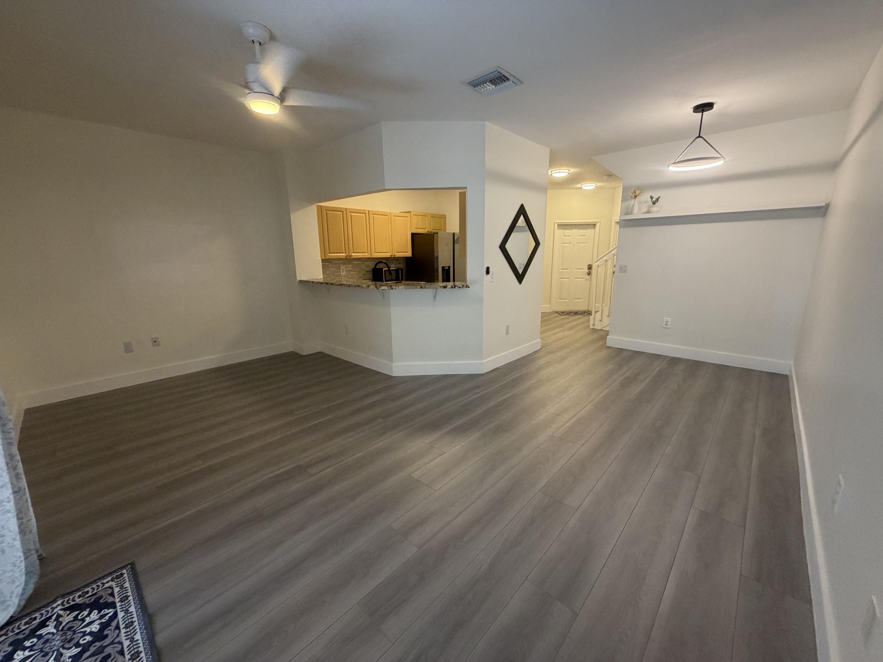 1107 NW 100th Avenue, Pembroke Pines, FL 33024, Pembroke Pines - Photo 4