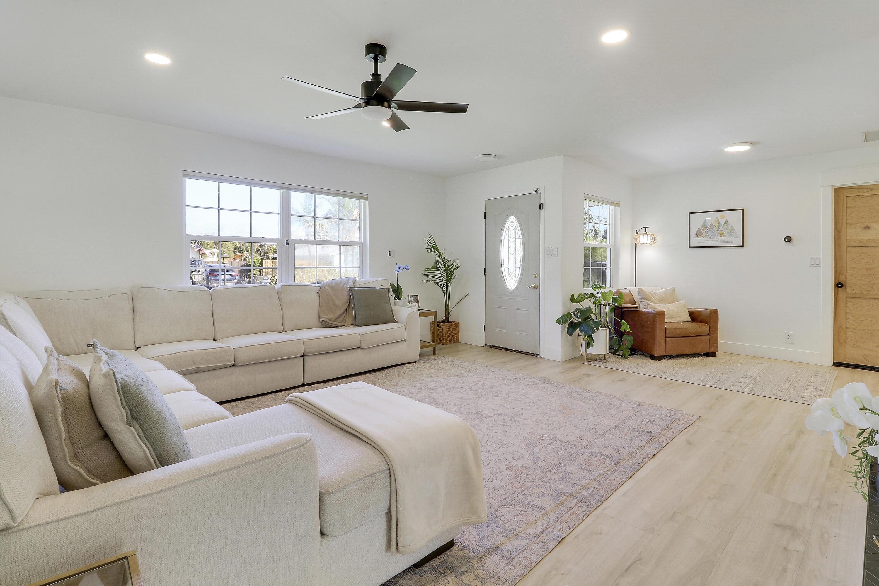 8016 SE PALM Street, Hobe Sound, FL 33455, Hobe Sound - Photo 2