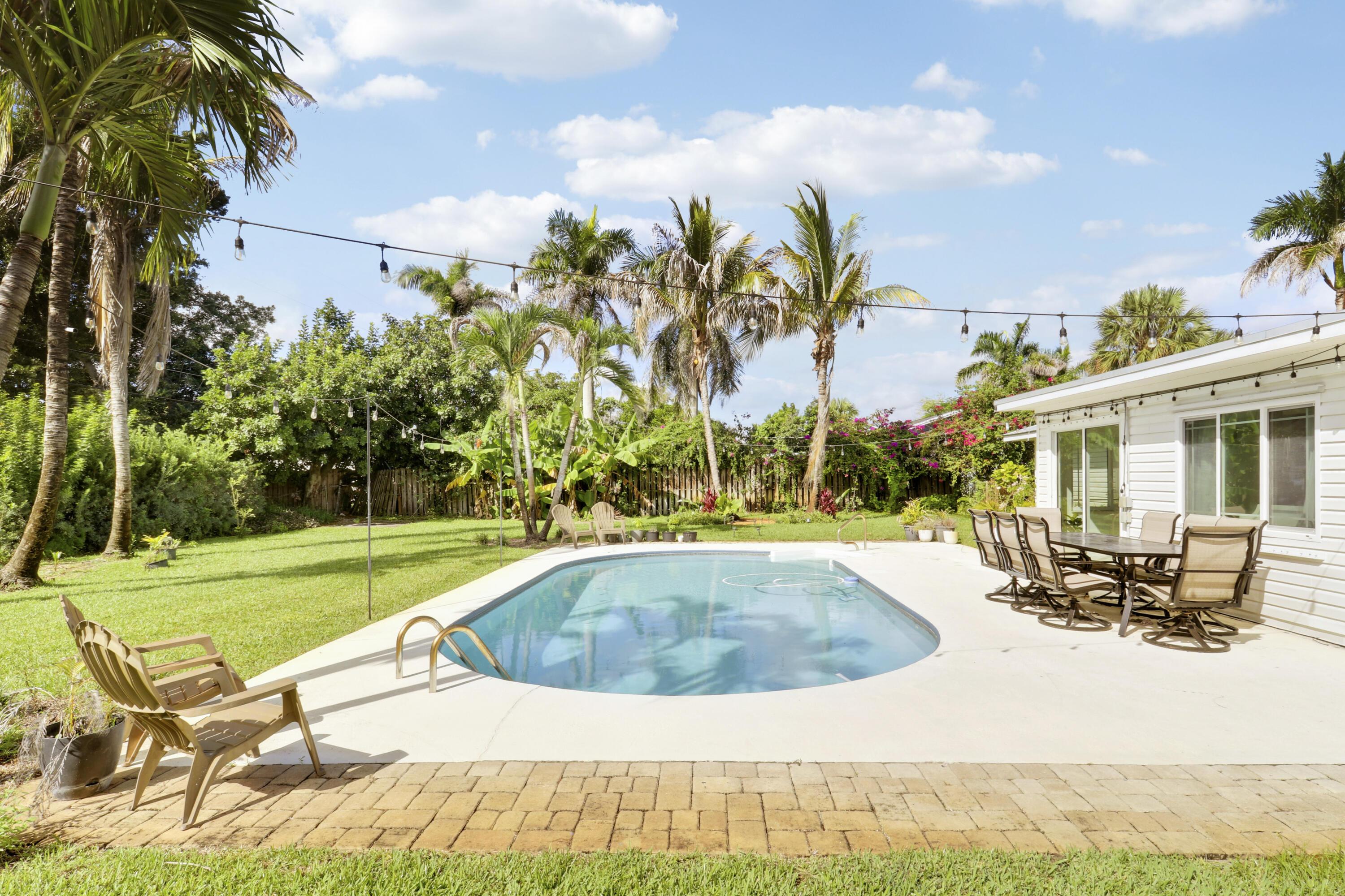 8016 SE PALM Street, Hobe Sound, FL 33455, Hobe Sound