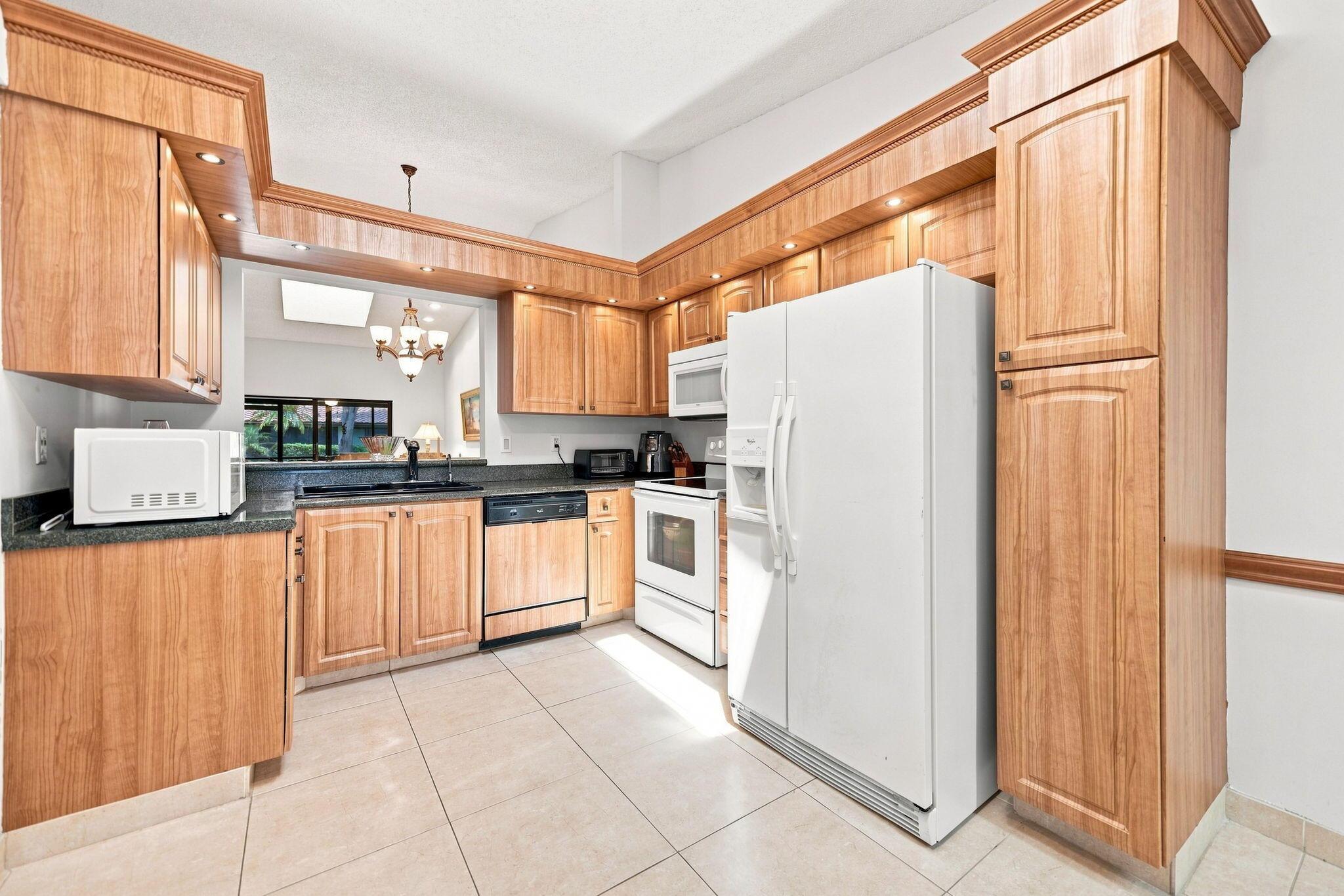 6356 Kings Gate Circle, Delray Beach, FL 33484, Delray Beach - Photo 4