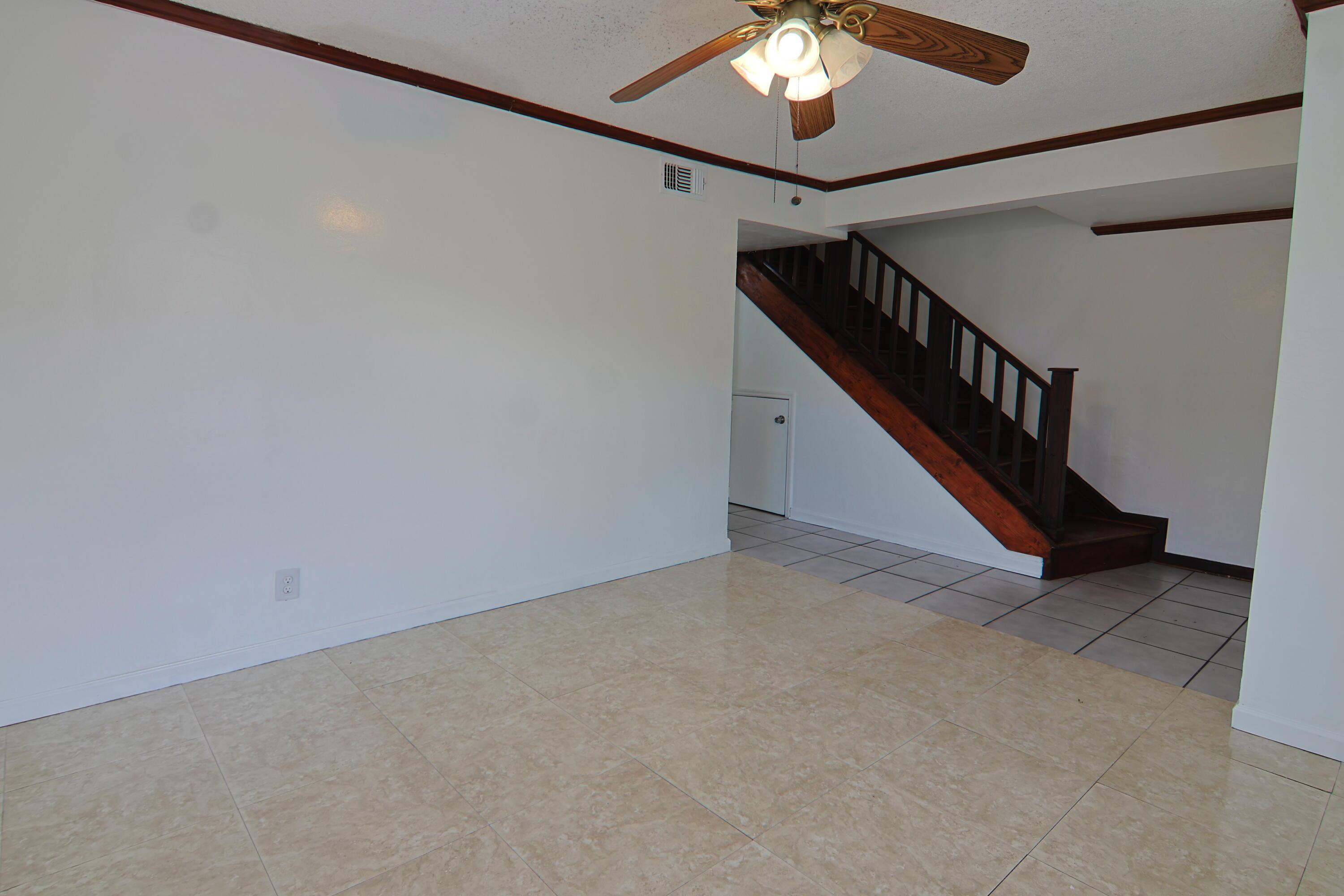 6636 SW 41st Street, Davie, FL 33314, Davie - Photo 5