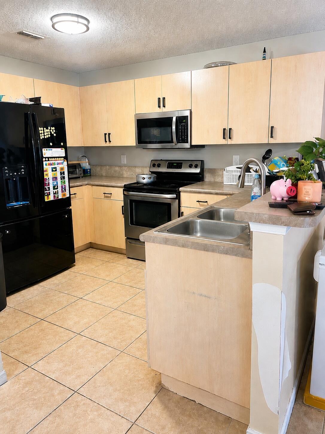 3331 Commodore Court, West Palm Beach, FL 33411, West Palm Beach - Photo 2