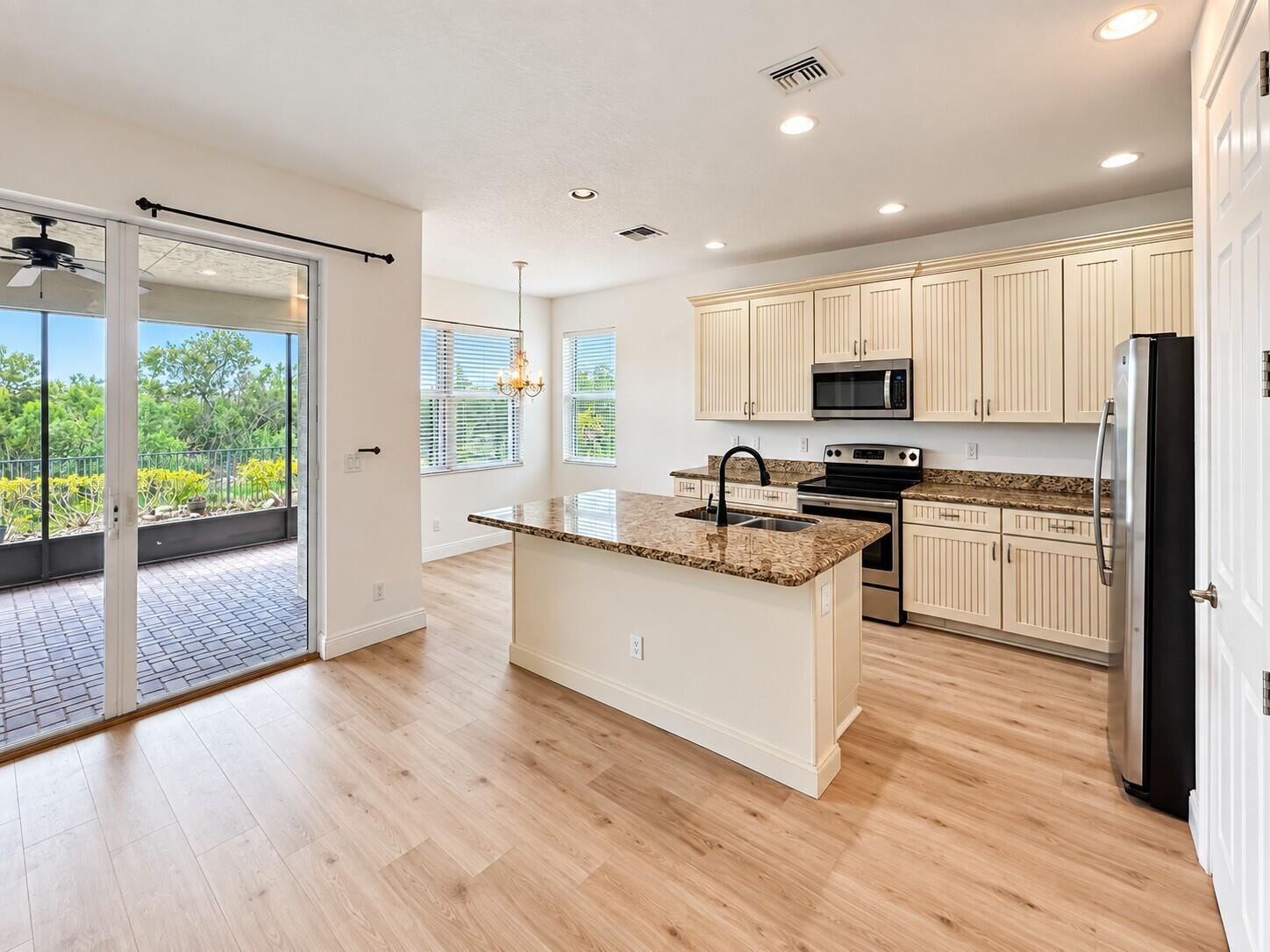 12170 SW Bennington Circle, Port St. Lucie, FL 34987, Port St. Lucie - Photo 4