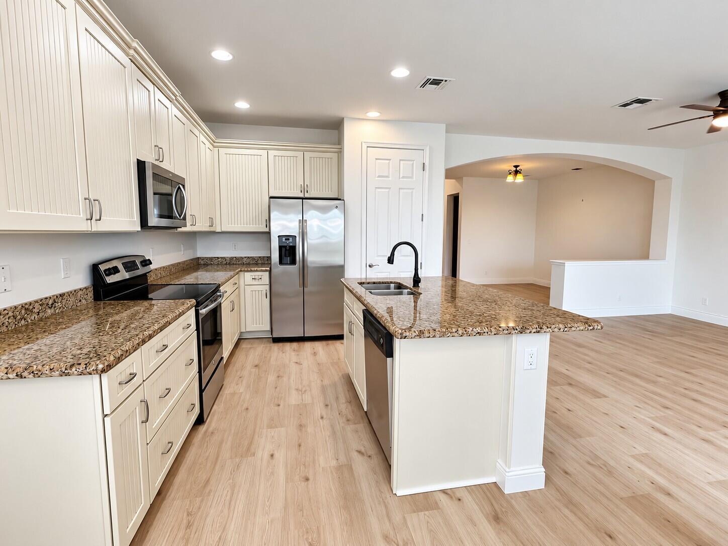 12170 SW Bennington Circle, Port St. Lucie, FL 34987, Port St. Lucie - Photo 3