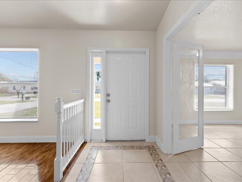 2829 SE CABANA Lane, Port St. Lucie, FL 34952, Port St. Lucie - Photo 2