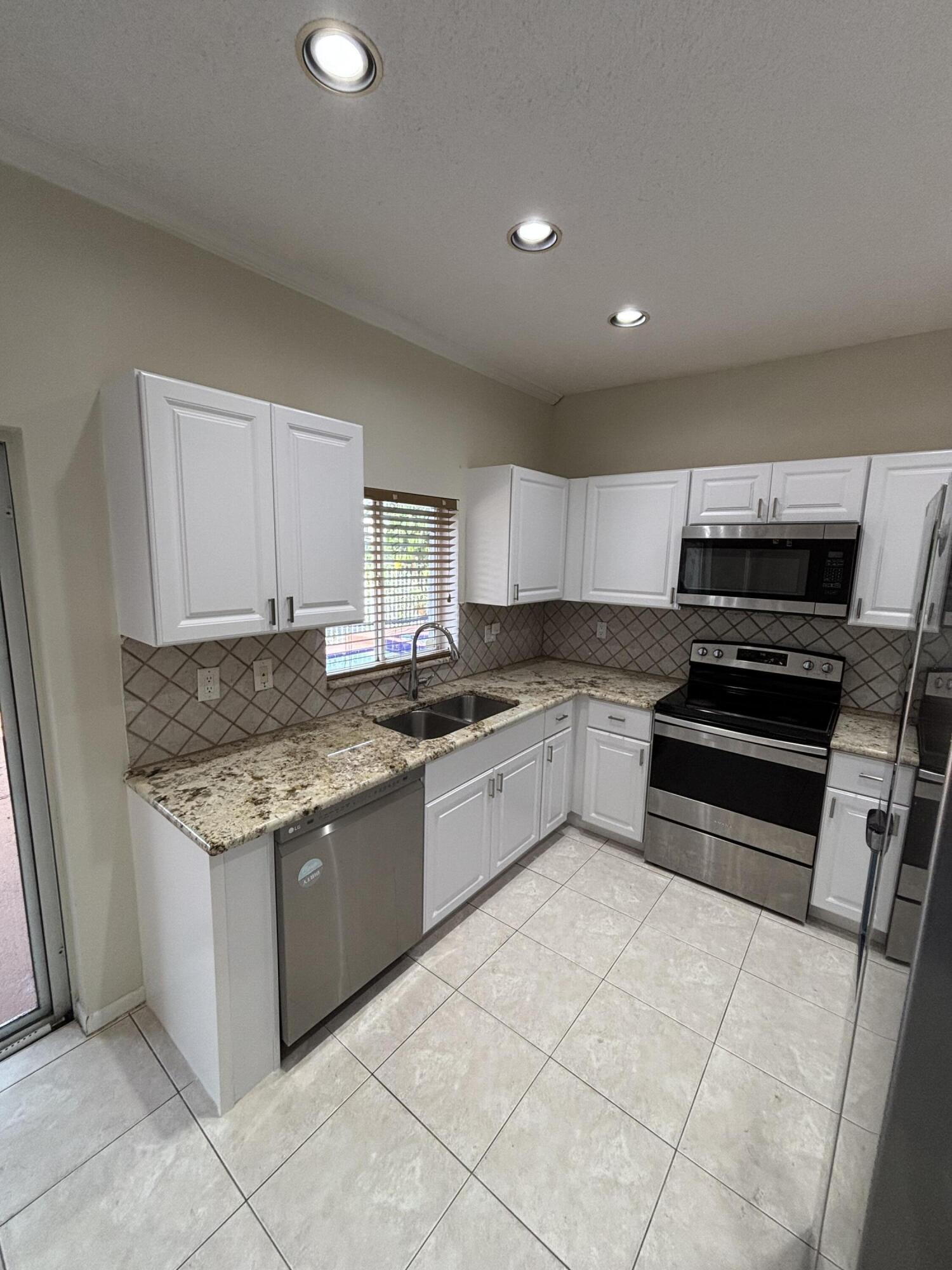 10837 Palm Spring Drive, Boca Raton, FL 33428, Boca Raton - Photo 5