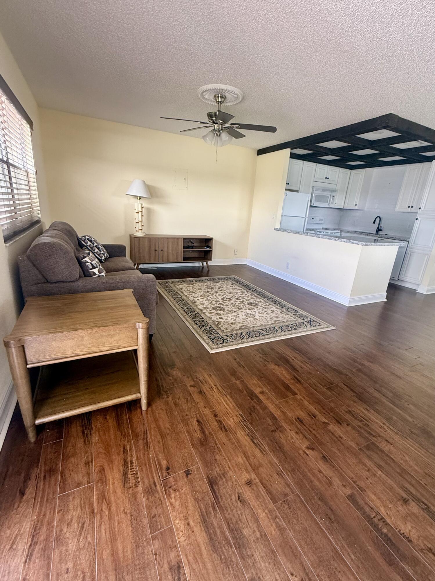 34 Valencia B, Delray Beach, FL 33446, Delray Beach - Photo 4