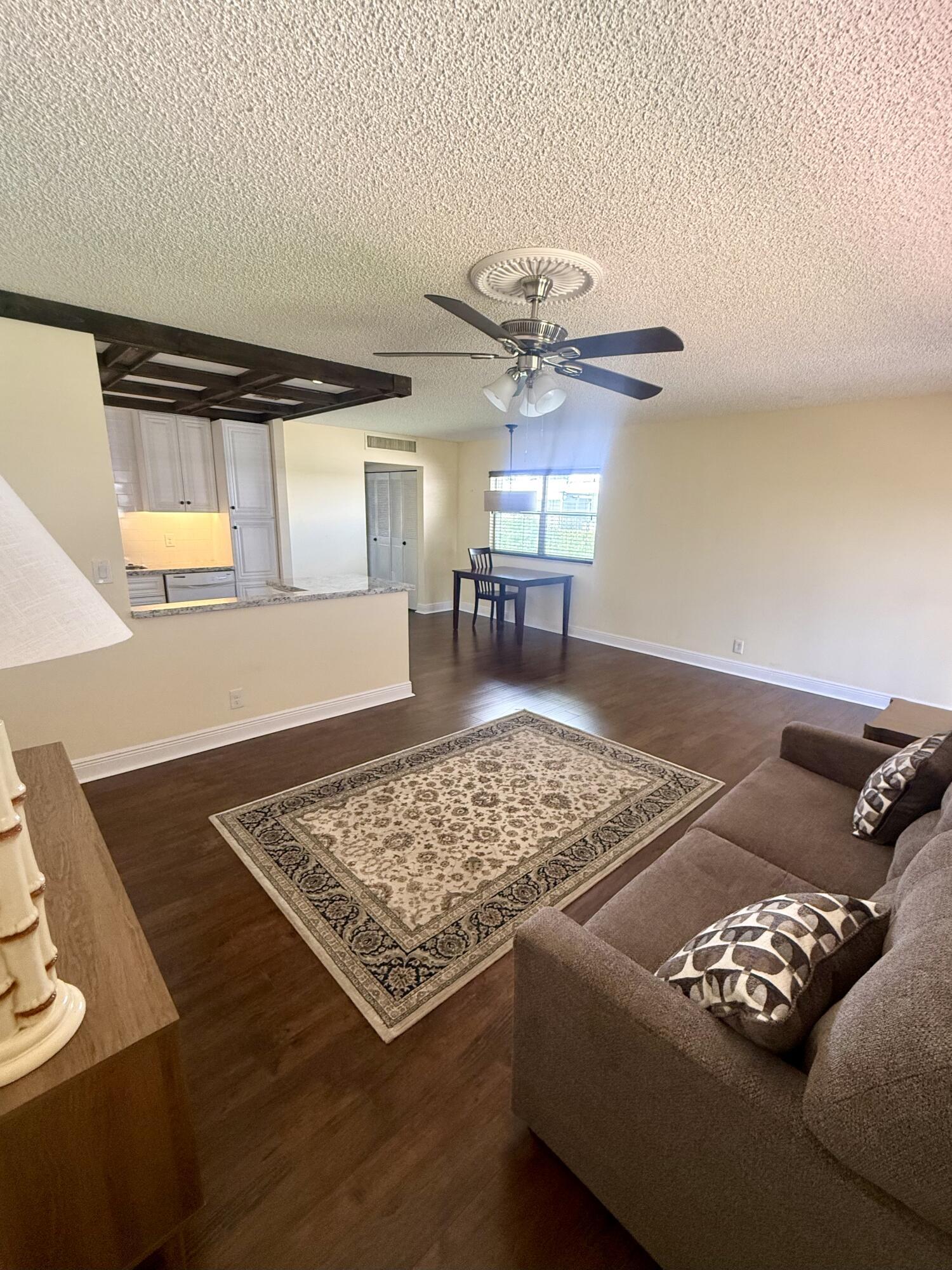 34 Valencia B, Delray Beach, FL 33446, Delray Beach - Photo 5