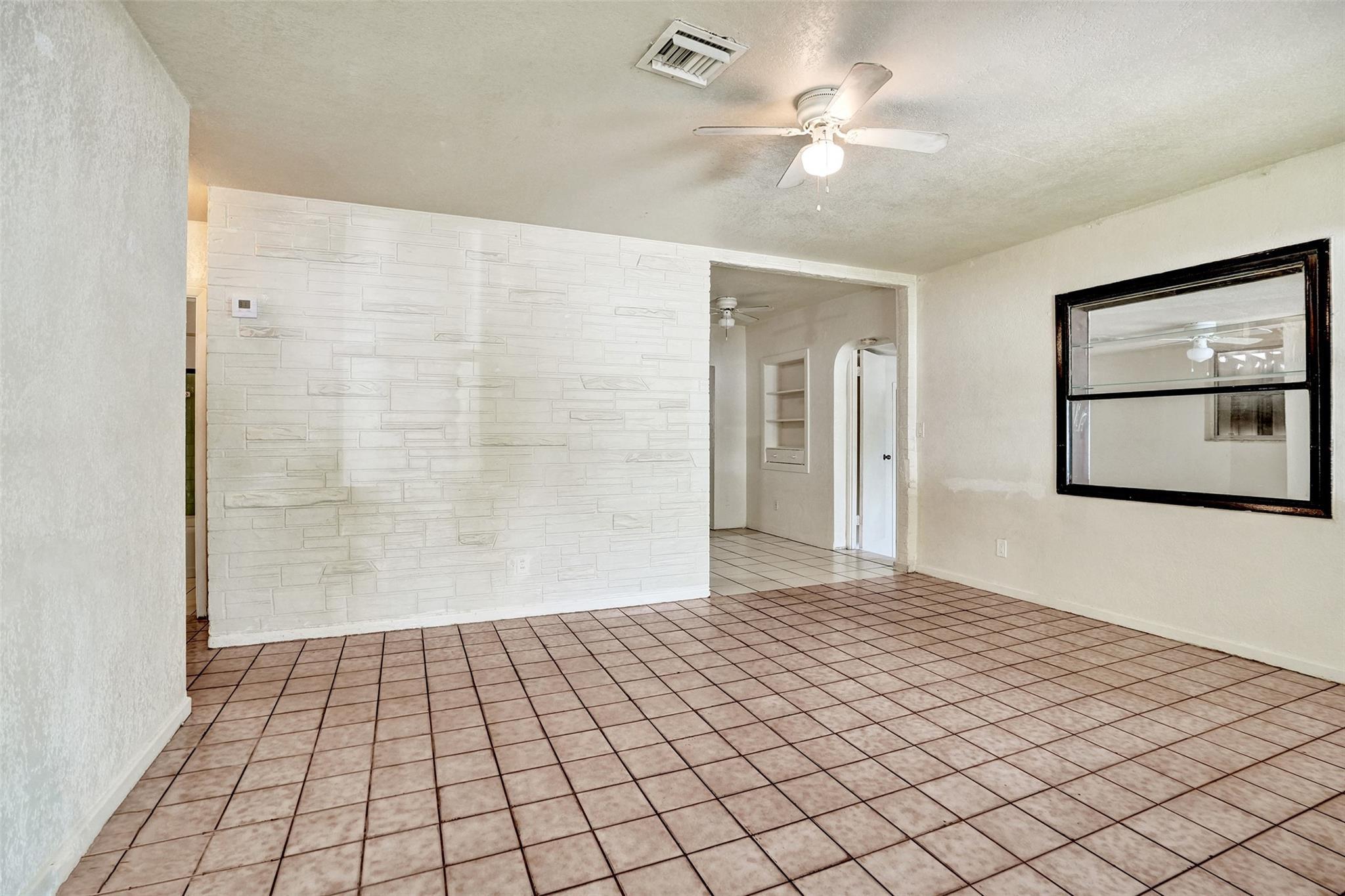 1318 NW 11TH Place, Fort Lauderdale, FL 33311, Fort Lauderdale - Photo 3