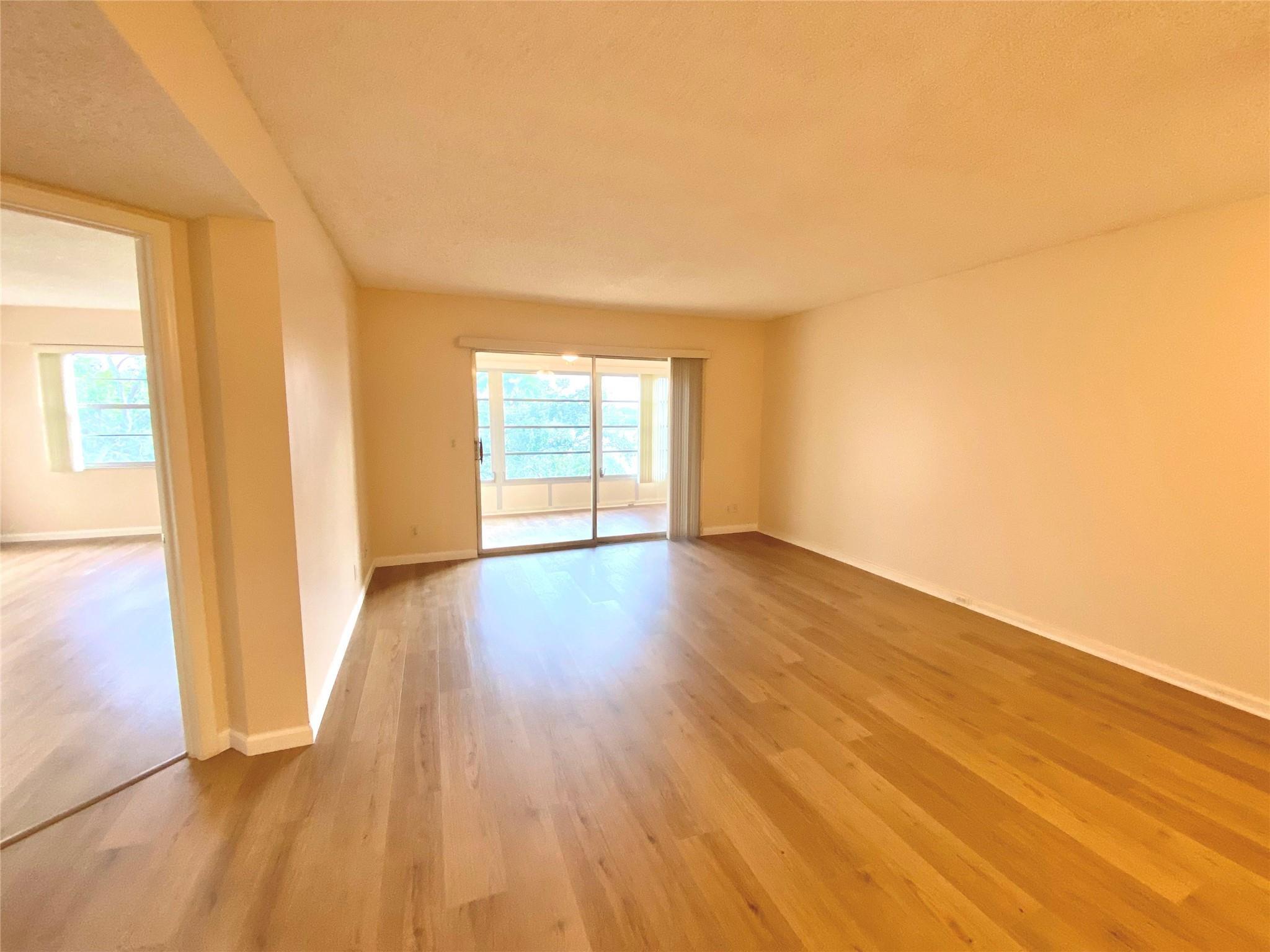 1000 SW 128TH Terrace 411V, Pembroke Pines, FL 33027, Pembroke Pines - Photo 2