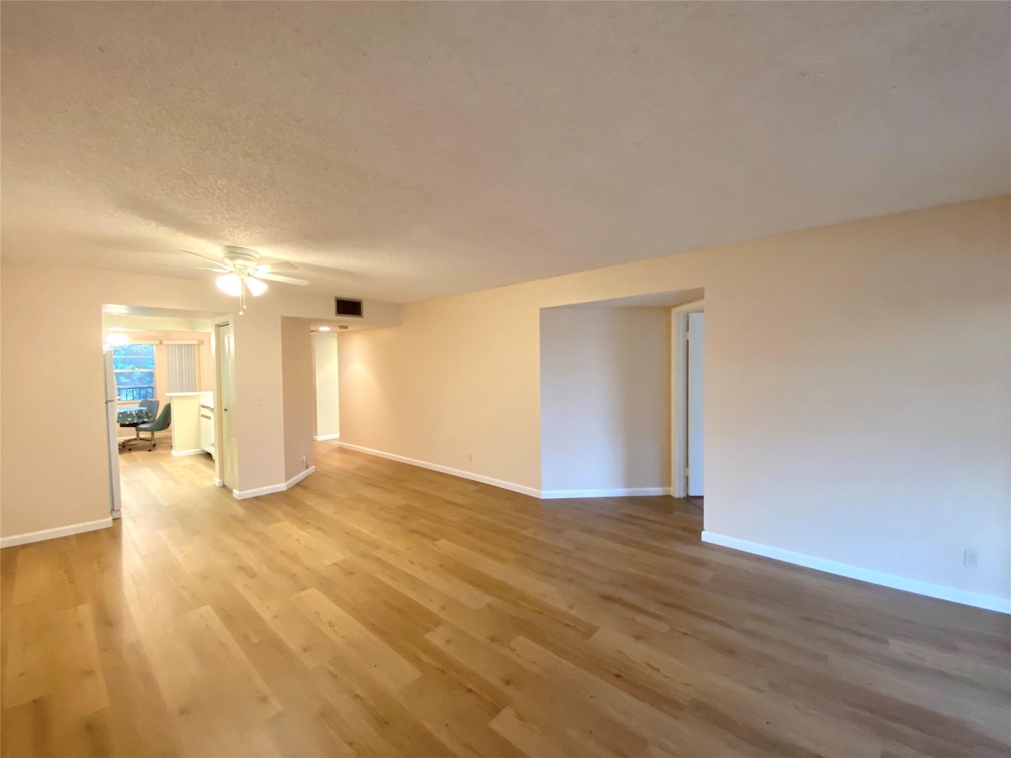 1000 SW 128TH Terrace 411V, Pembroke Pines, FL 33027, Pembroke Pines - Photo 3