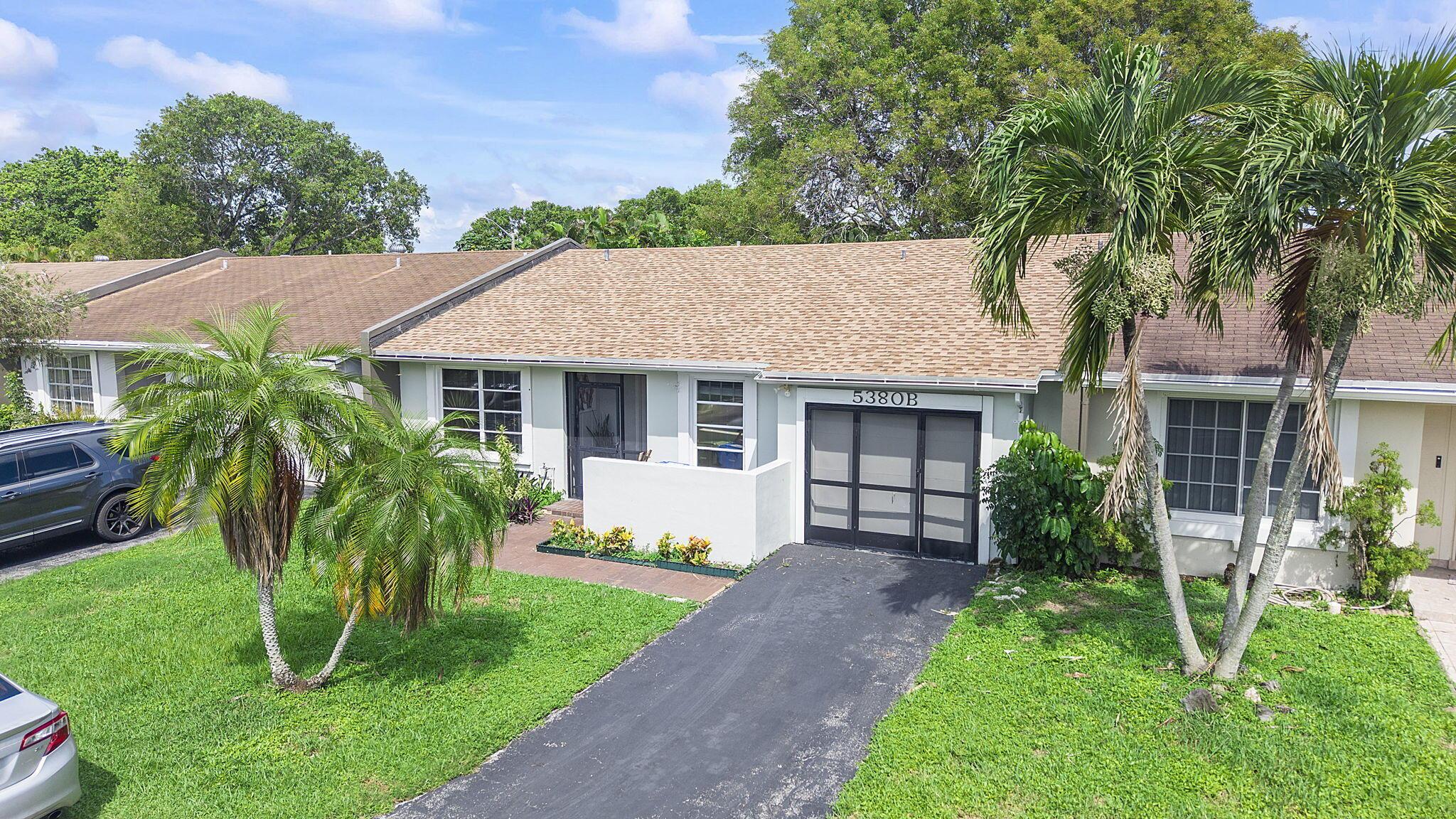 5380 LAKEWOOD Circle S B, Margate, FL 33063, Margate