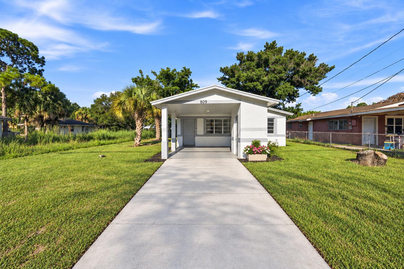 809 N 22ND Street, Fort Pierce, FL 34950, Fort Pierce - Photo 2