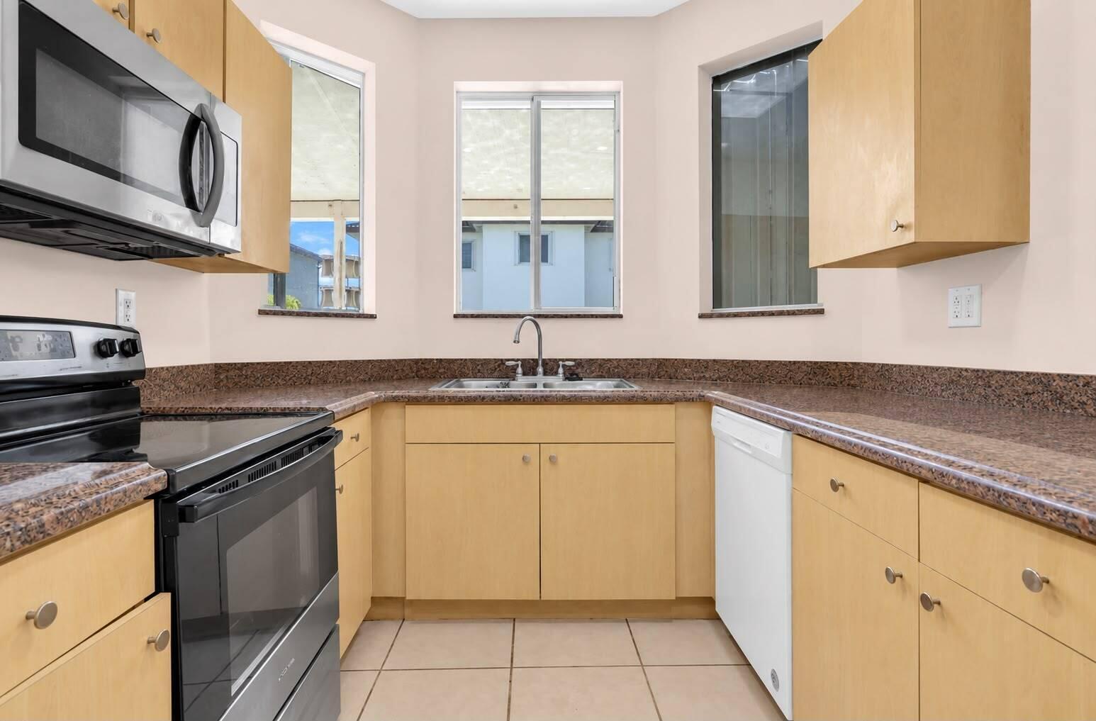 1308 SW 154TH Avenue, Miami, FL 33194, Miami - Photo 5