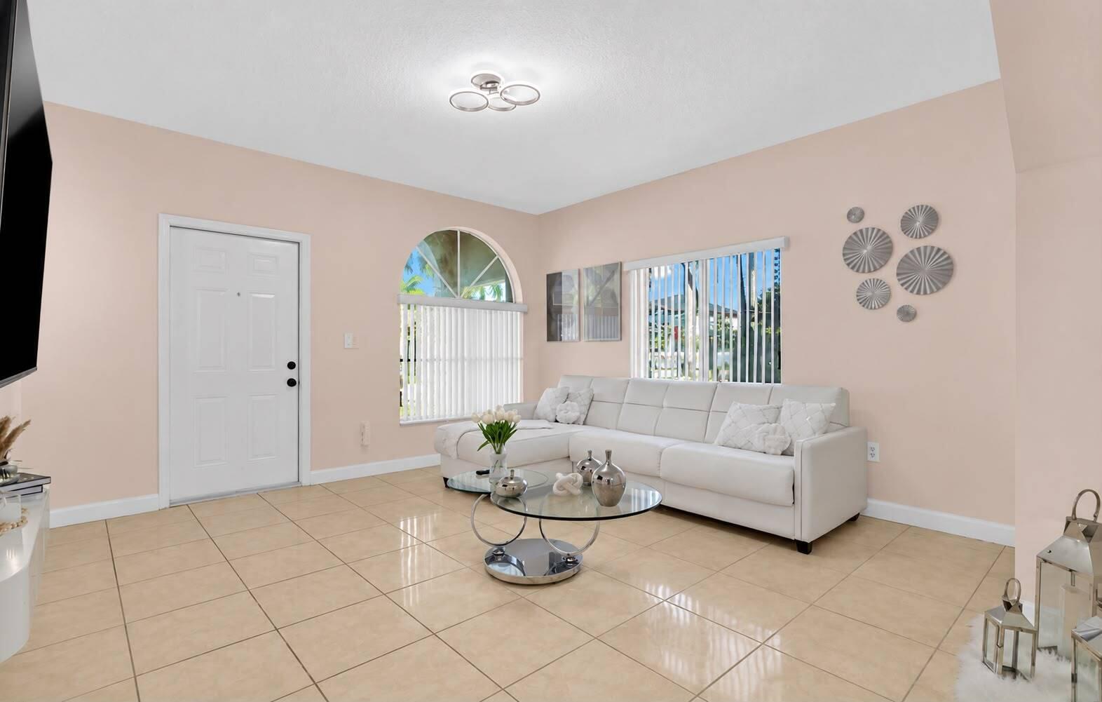 1308 SW 154TH Avenue, Miami, FL 33194, Miami - Photo 3