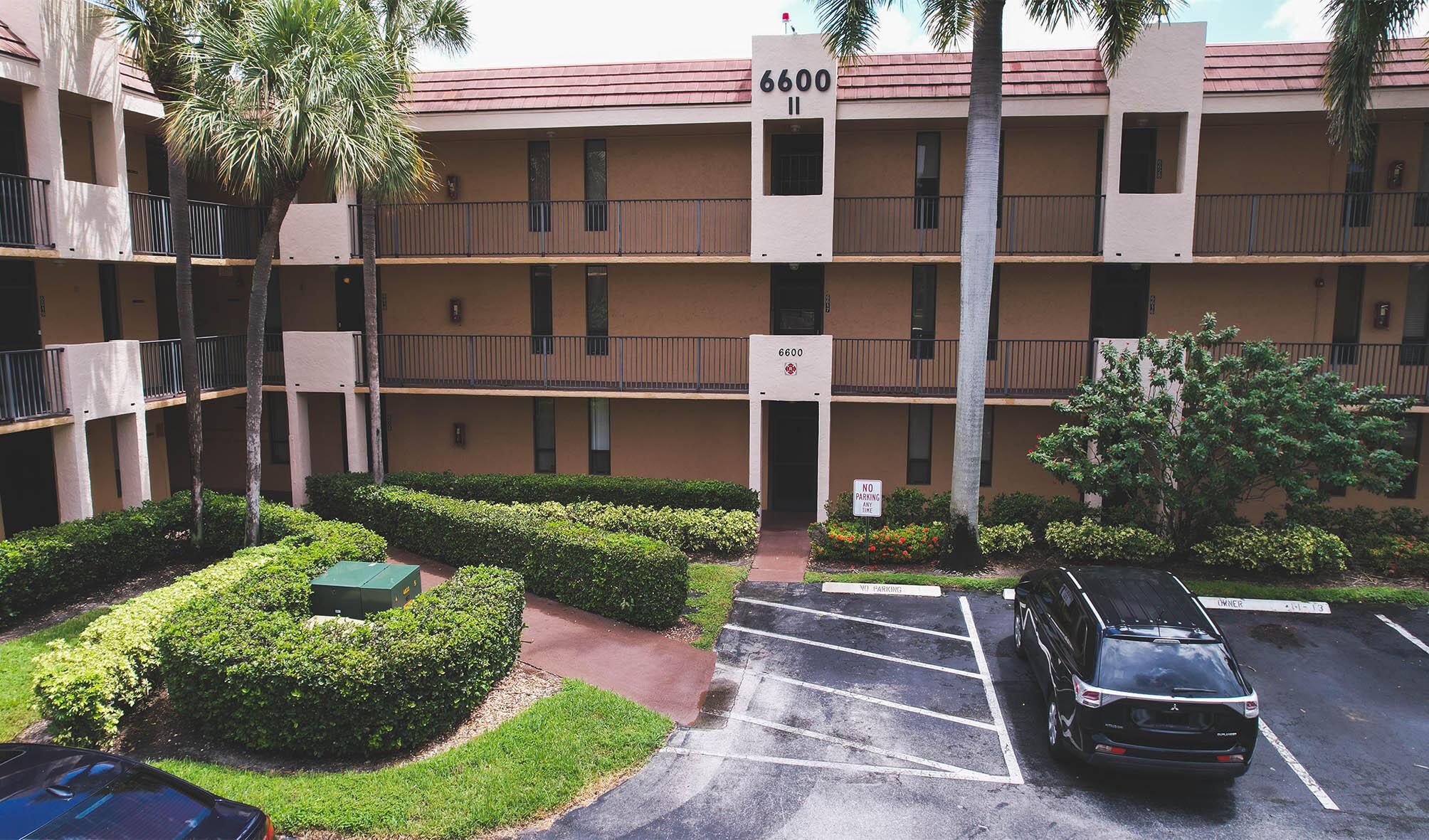 6618 CORAL LAKE Drive 206, Margate, FL 33063, Margate