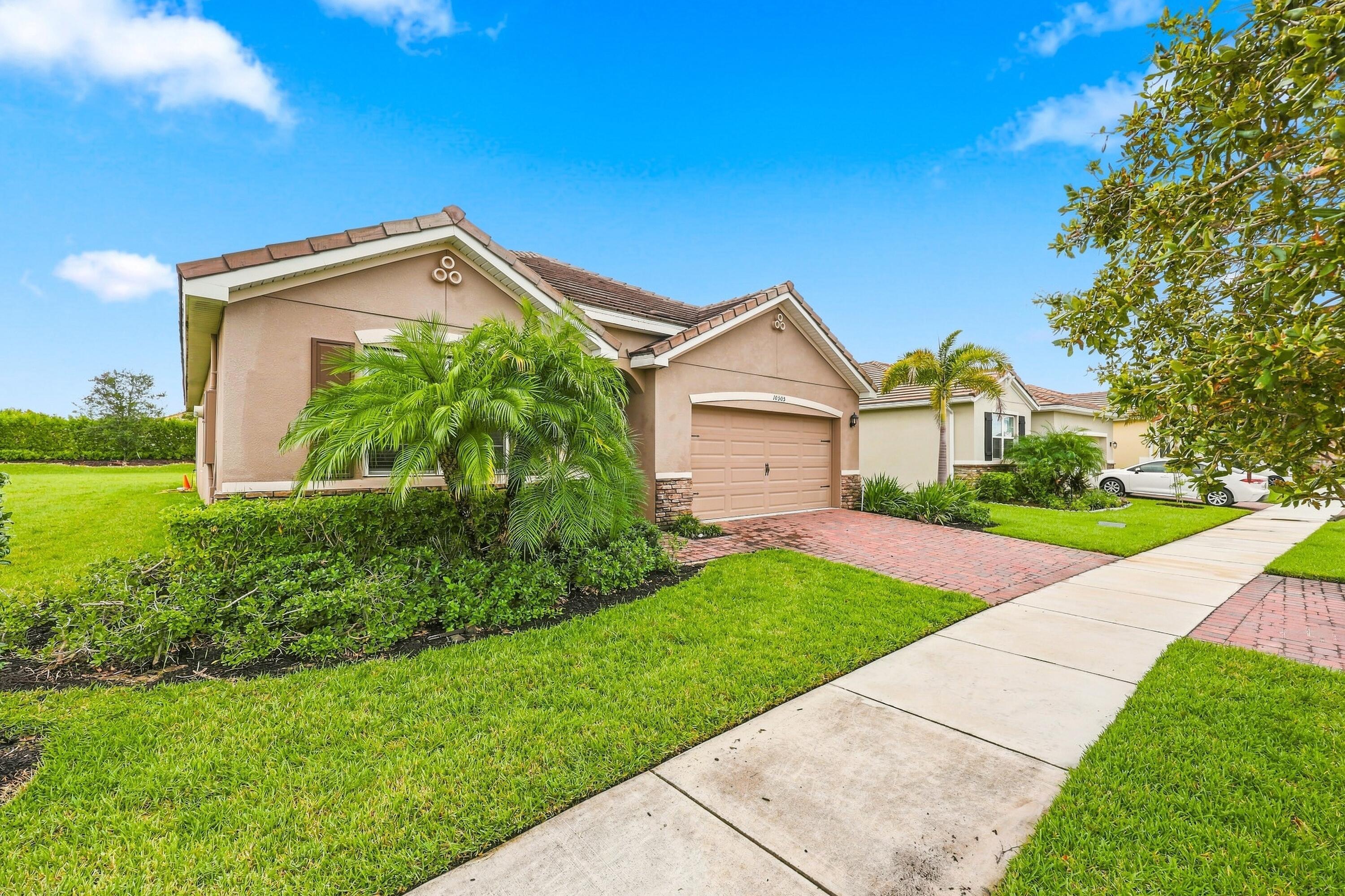 10505 SW Toren Way, Port St. Lucie, FL 34987, Port St. Lucie - Photo 2