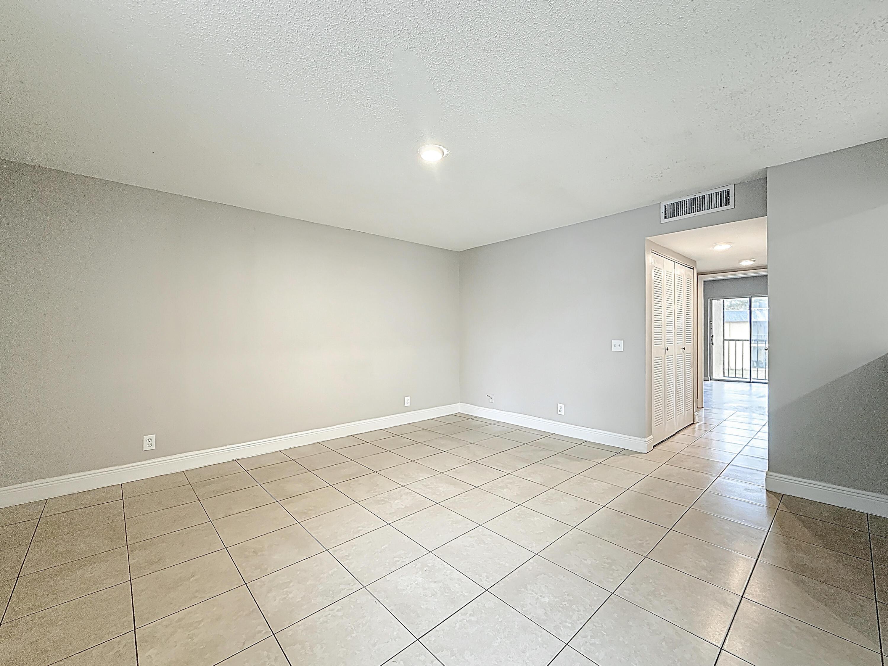 719 MEADOWS Circle, Boynton Beach, FL 33436, Boynton Beach - Photo 5