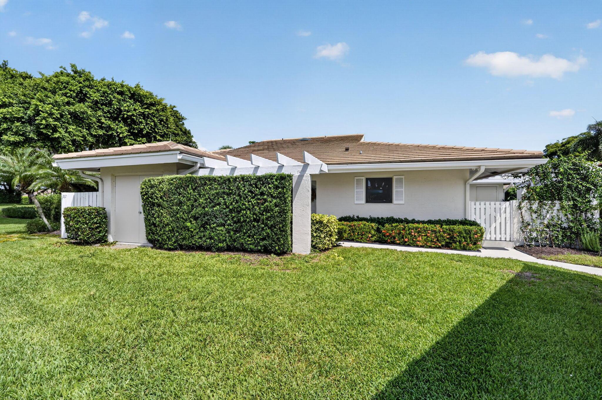 3648 Freshwater Drive, Jupiter, FL 33477, Jupiter - Photo 2