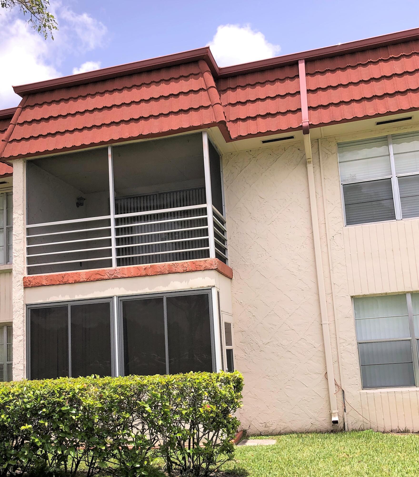 12011 Poinciana Boulevard S 202, Royal Palm Beach, FL 33411, Royal Palm Beach - Photo 2