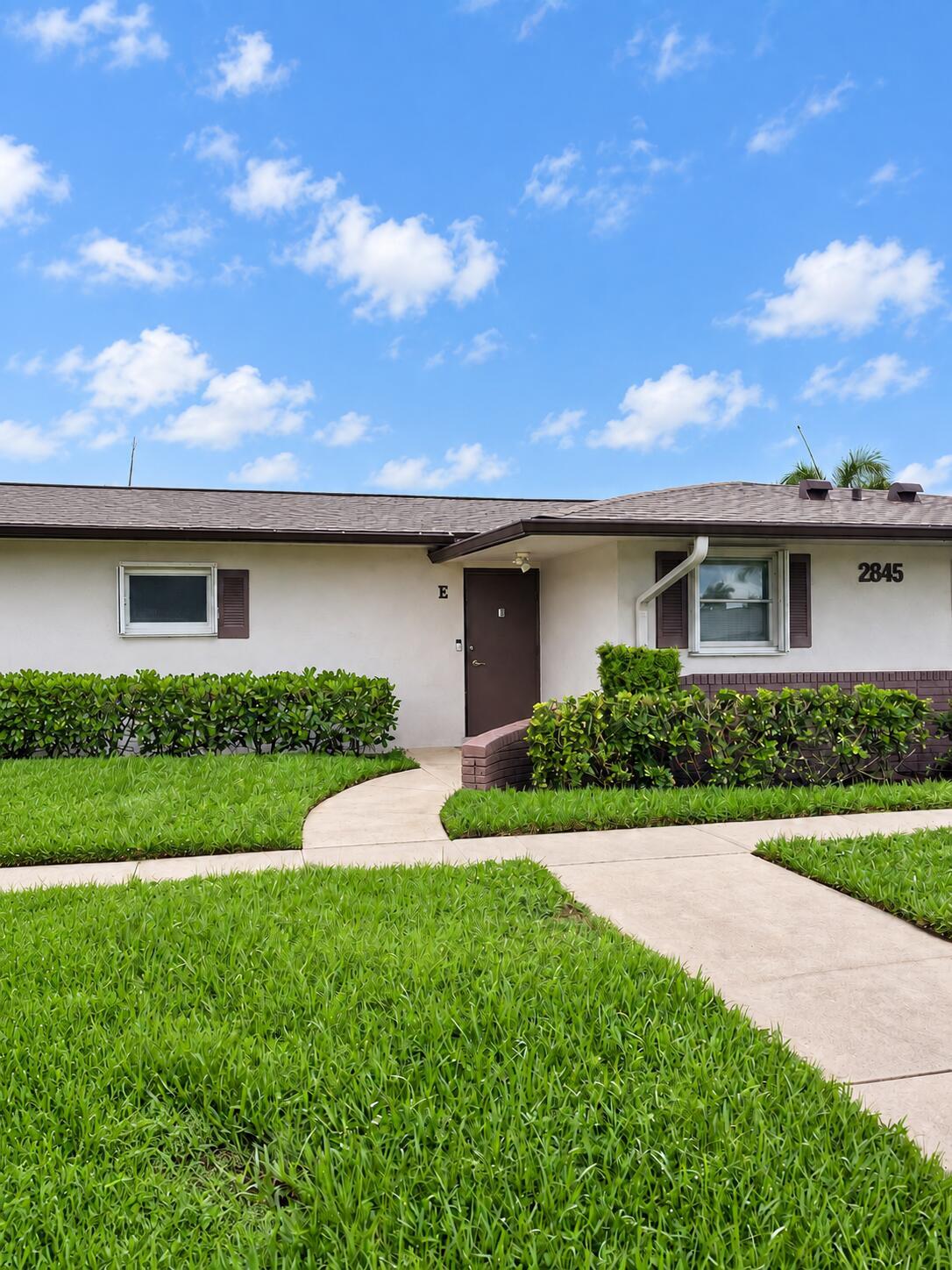 2845 CROSLEY Drive E E, West Palm Beach, FL 33415, West Palm Beach