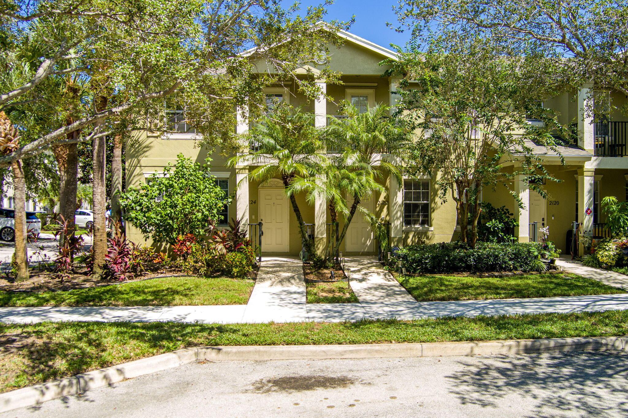 2124 SE Grand Drive, Port St. Lucie, FL 34952, Port St. Lucie - Photo 2