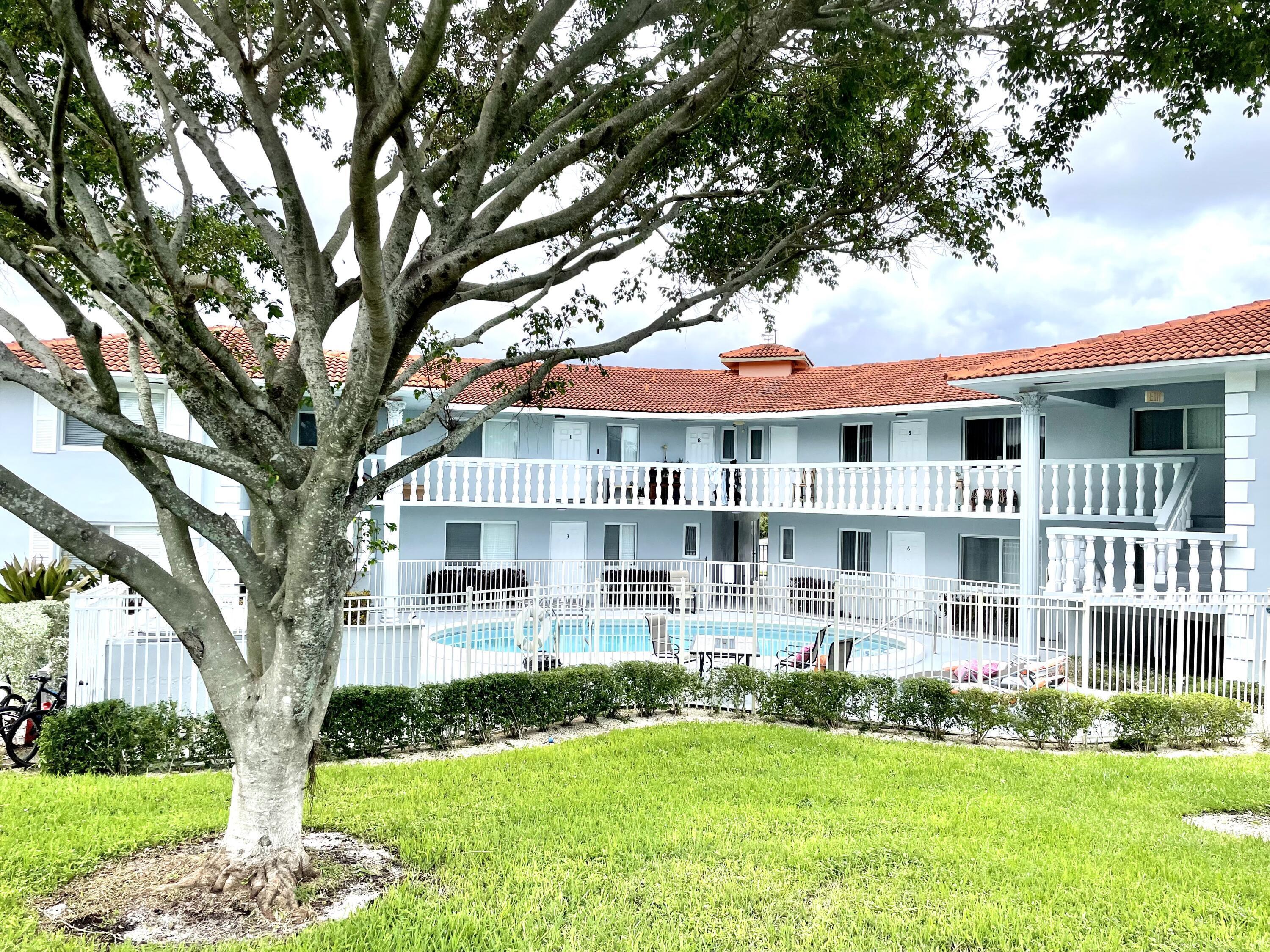 431 W Camino Real, Boca Raton, FL 33432, Boca Raton - Photo 2
