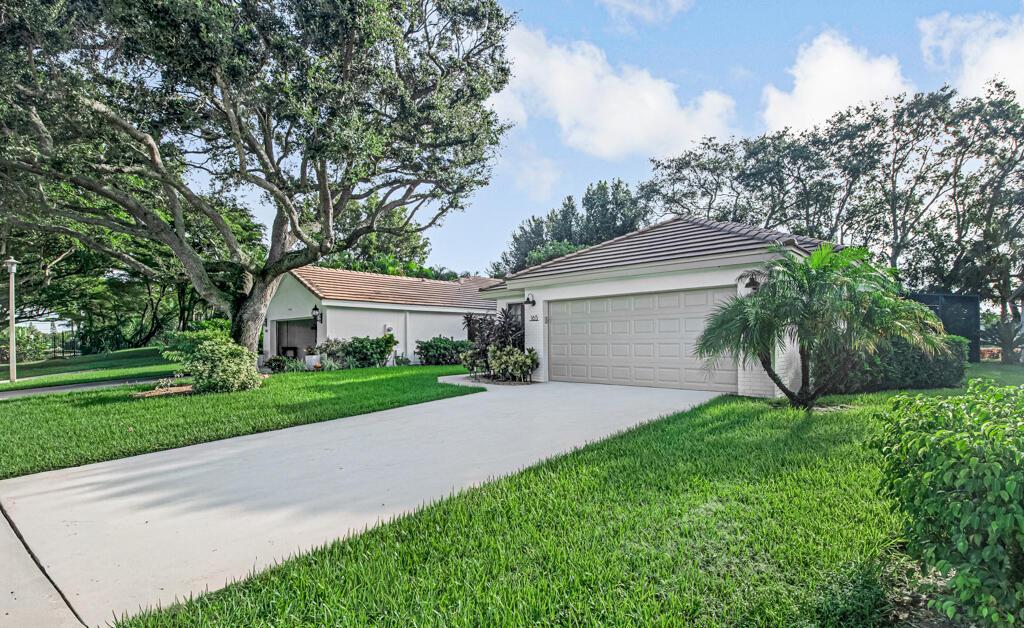 165 SHERWOOD FOREST Drive, Delray Beach, FL 33445, Delray Beach - Photo 3