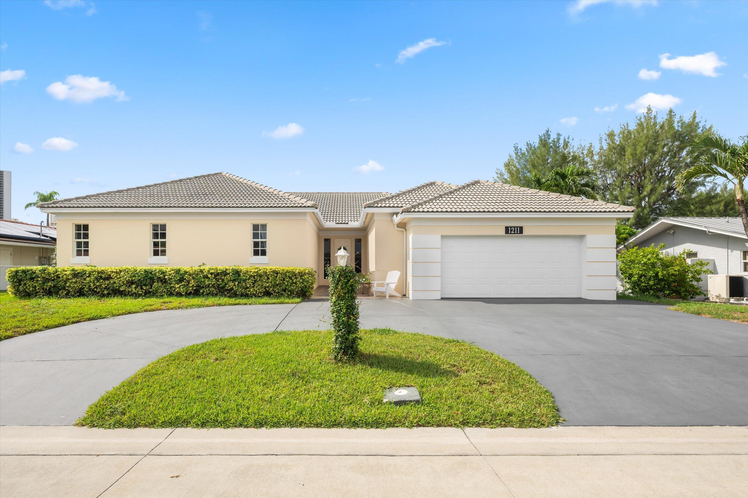 1211 SINGER Drive, Singer Island, FL 33404, Singer Island