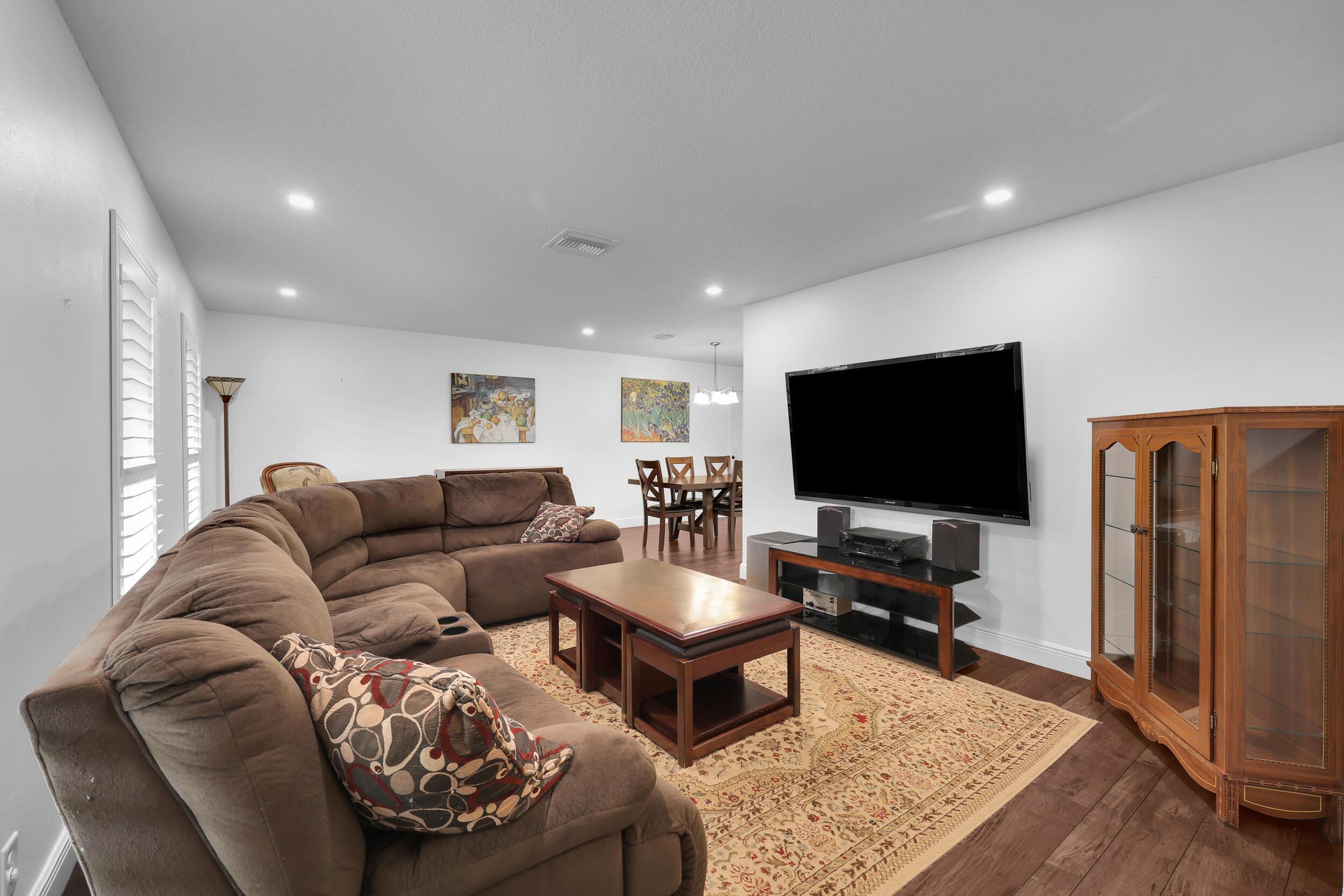 8412 NW 26TH Drive, Coral Springs, FL 33065, Coral Springs - Photo 5