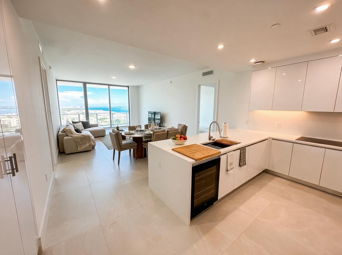220 Lake Shore Drive 2021, Lake Park, FL 33403, Lake Park - Photo 3