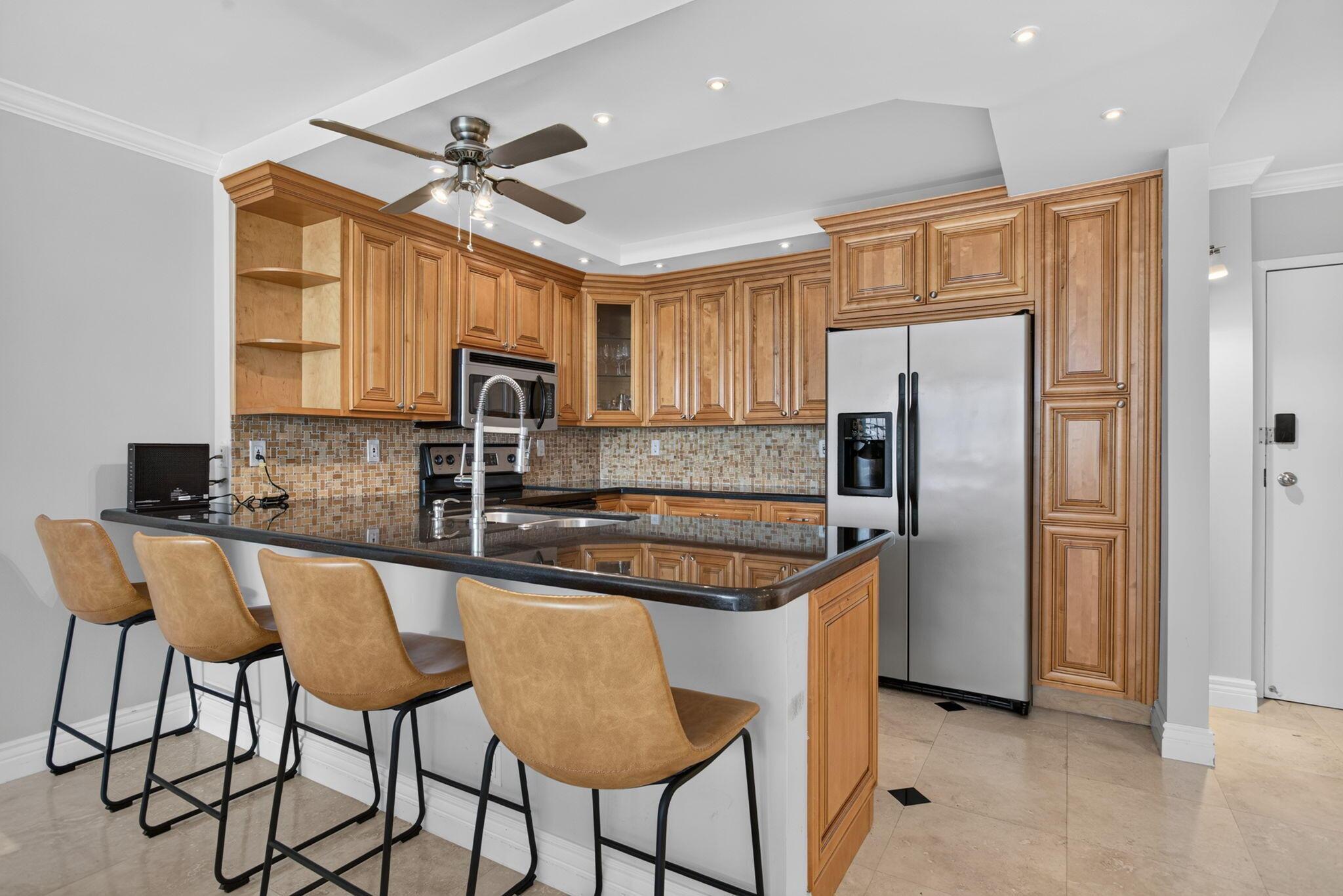 800 SE 20TH Avenue 811, Deerfield Beach, FL 33441, Deerfield Beach - Photo 3