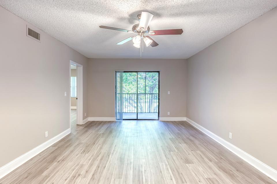 230 SE 10TH Street 307B, Delray Beach, FL 33483, Delray Beach - Photo 3