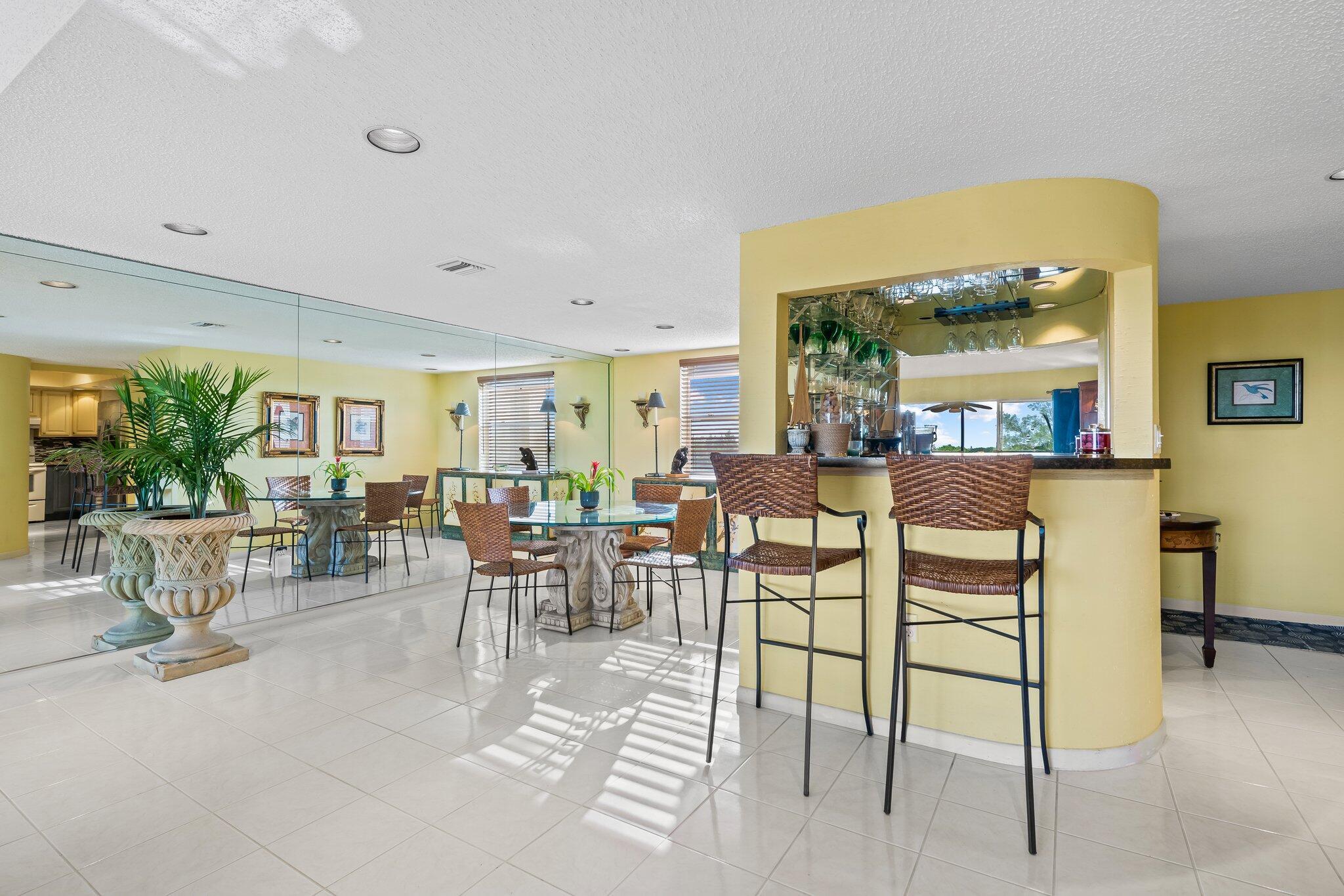 3930 Inverrary Boulevard 608-D, Lauderhill, FL 33319, Lauderhill - Photo 3