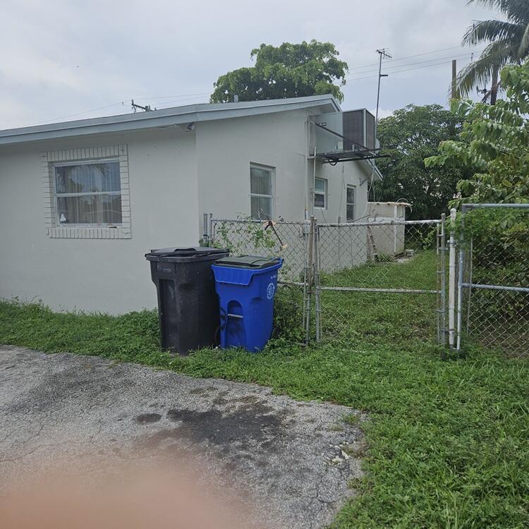 4133 NW 39th Avenue, Lauderdale Lakes, FL 33309, Lauderdale Lakes - Photo 2