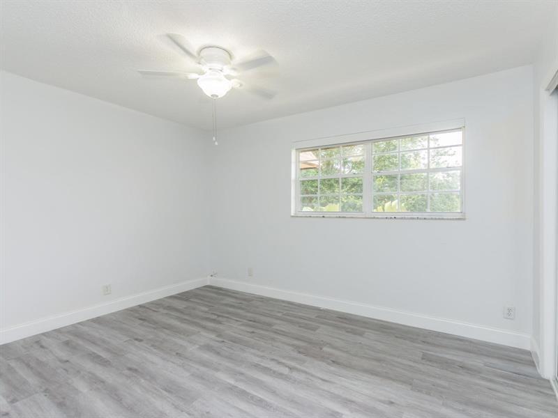 7918 Kimberly Boulevard Unit 304, North Lauderdale, FL 33068, North Lauderdale - Photo 4