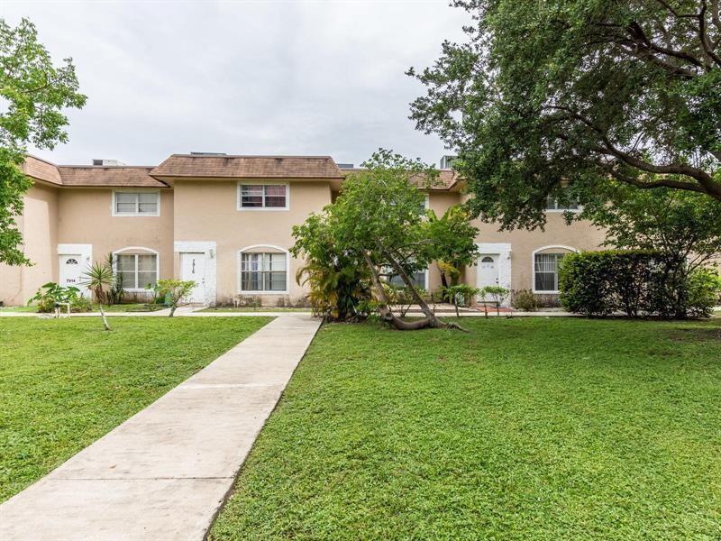 7918 Kimberly Boulevard Unit 304, North Lauderdale, FL 33068, North Lauderdale