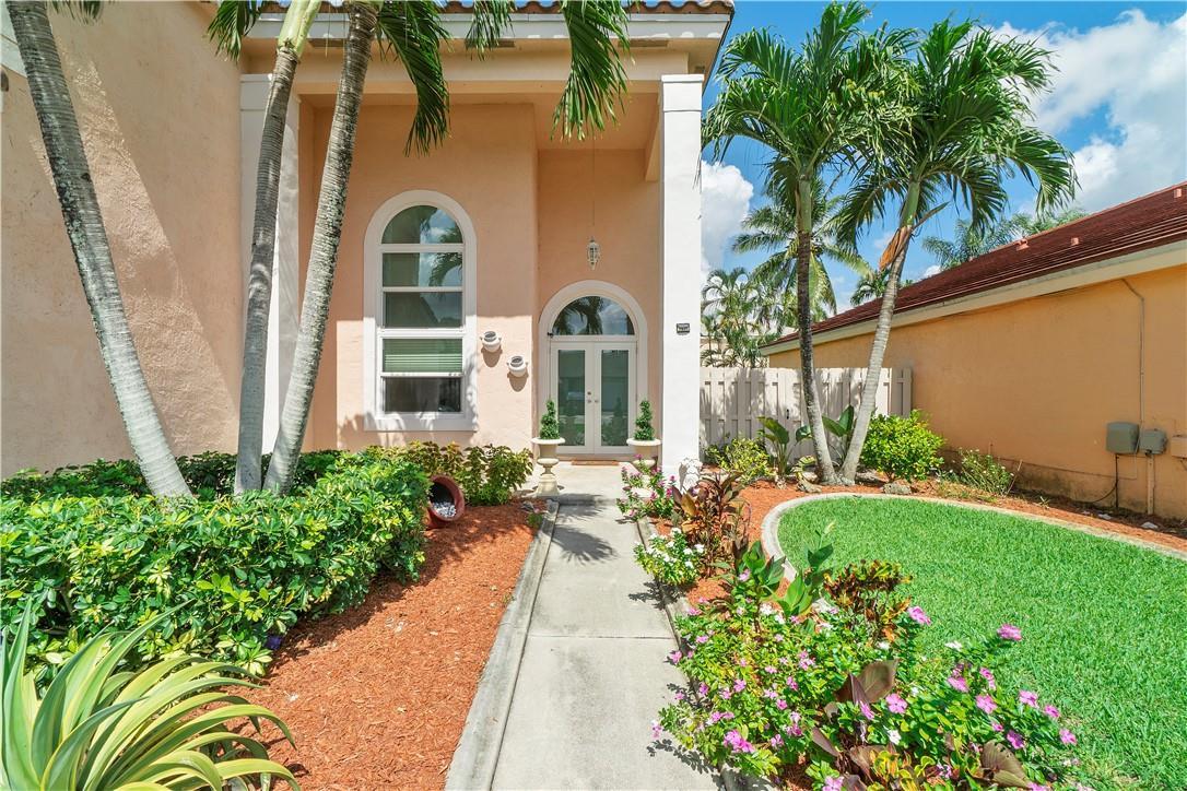 710 BRIARWOOD Terrace, Davie, FL 33325, Davie - Photo 3