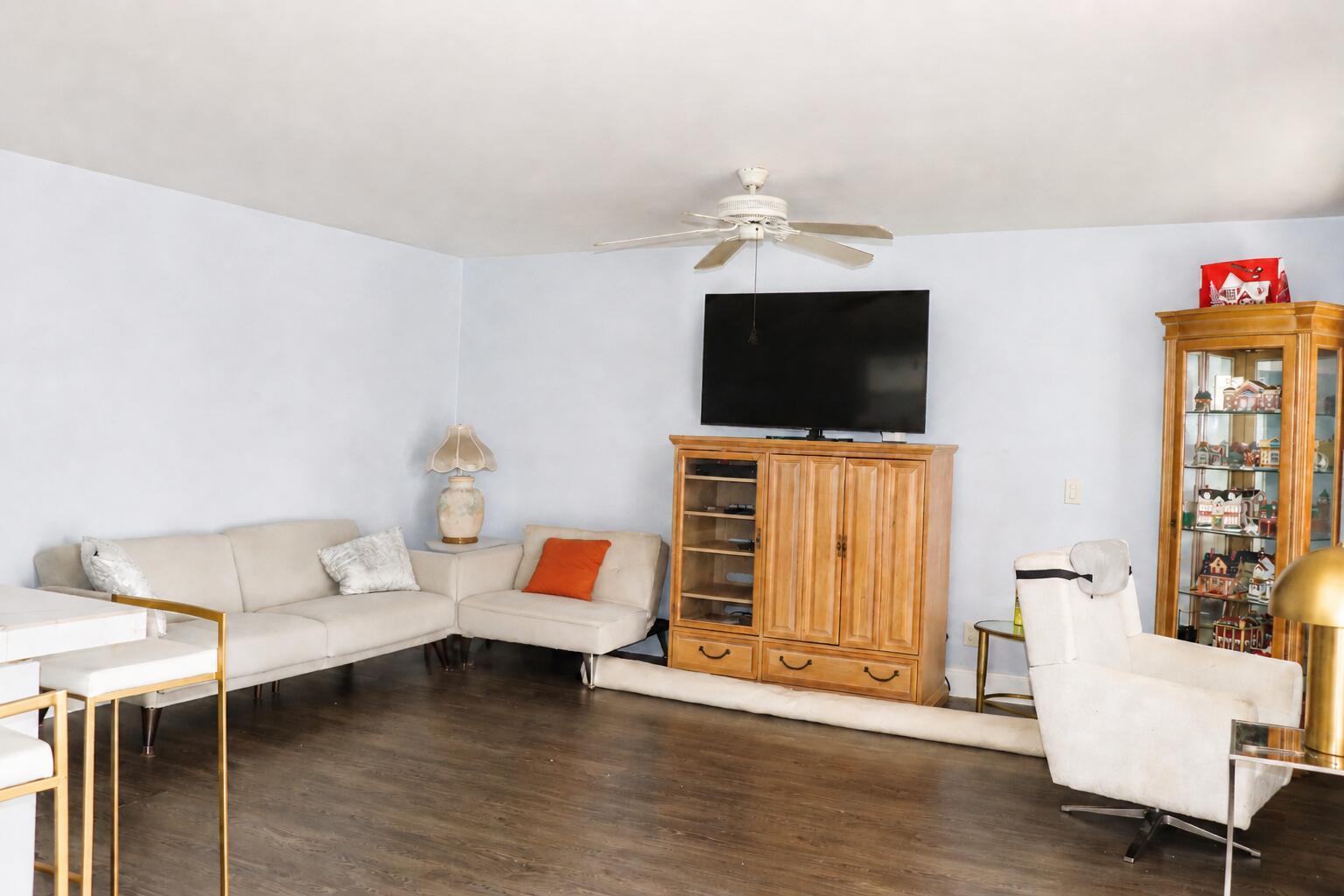 120 Seville E, Delray Beach, FL 33446, Delray Beach - Photo 2