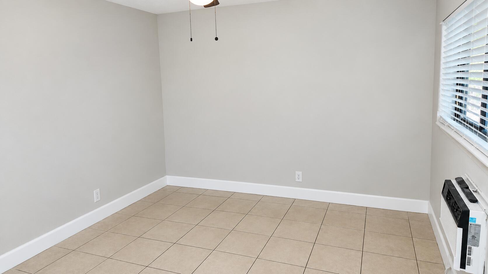 435 NW 41st Street 2, Oakland Park, FL 33309, Oakland Park - Photo 2