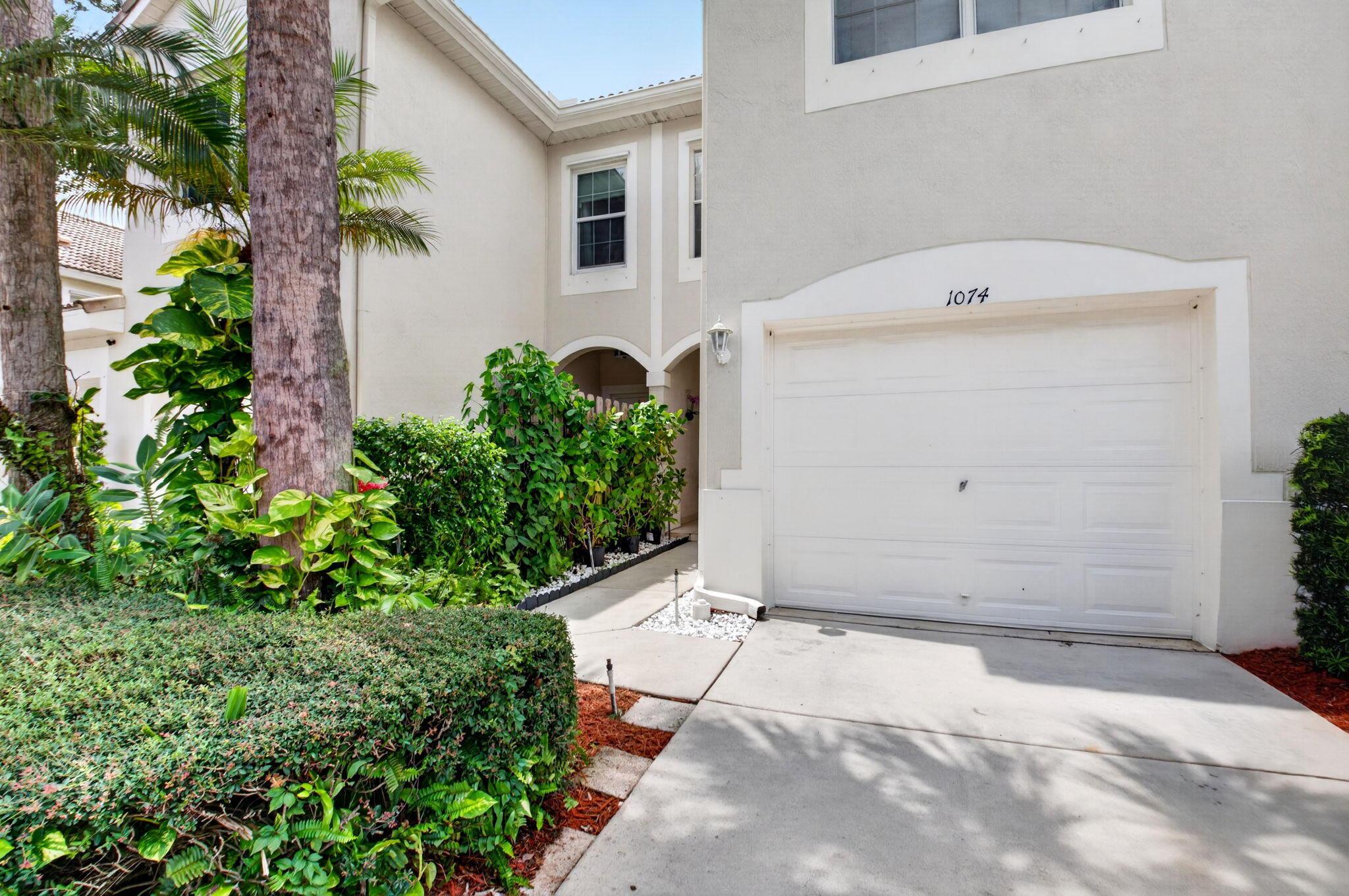 1074 Woodfield Road, Lake Worth, FL 33415, Lake Worth - Photo 3