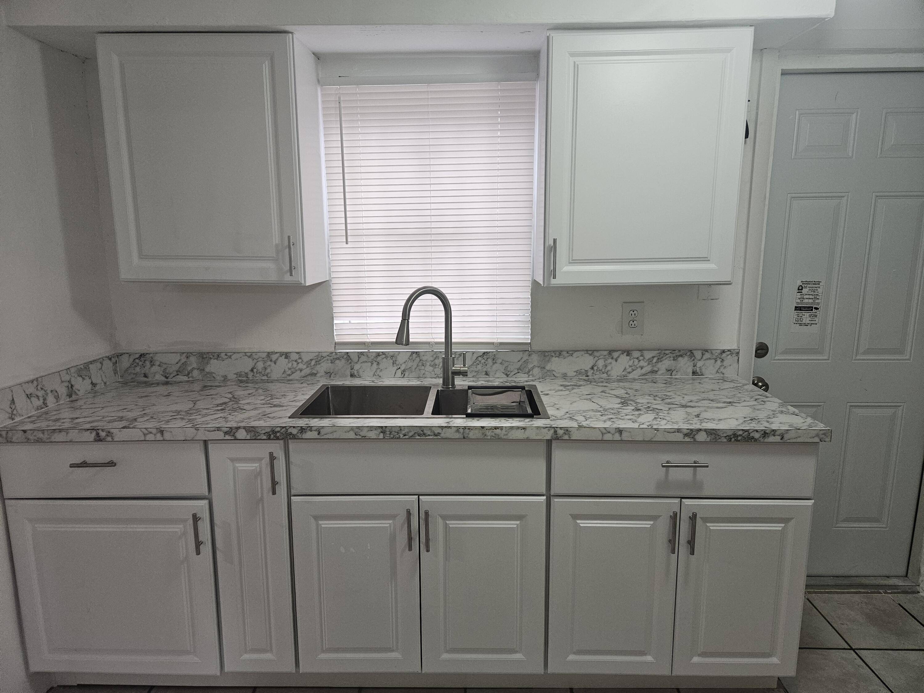2467 NW 90TH Street, Miami, FL 33147, Miami - Photo 2