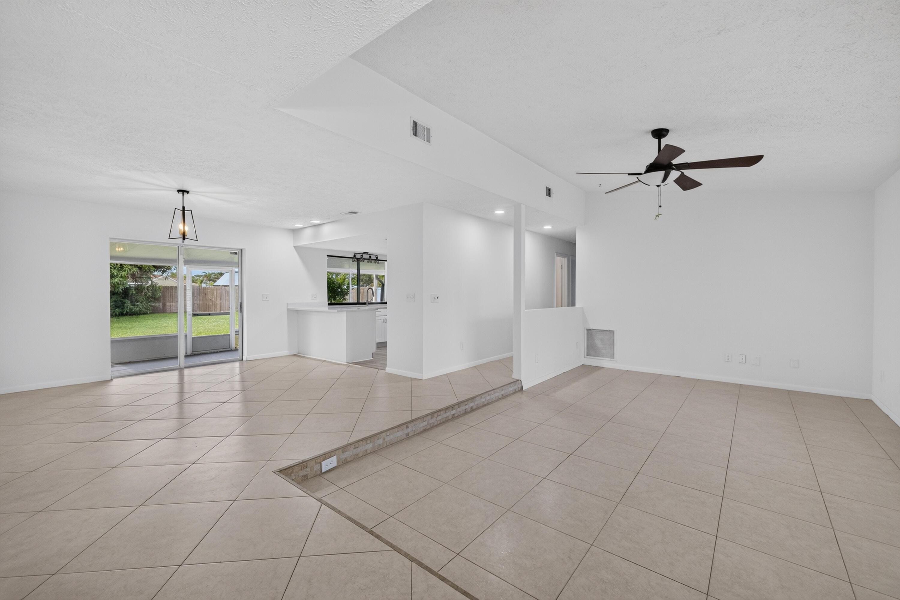 1425 SE Minorca Avenue, Port St. Lucie, FL 34952, Port St. Lucie - Photo 4