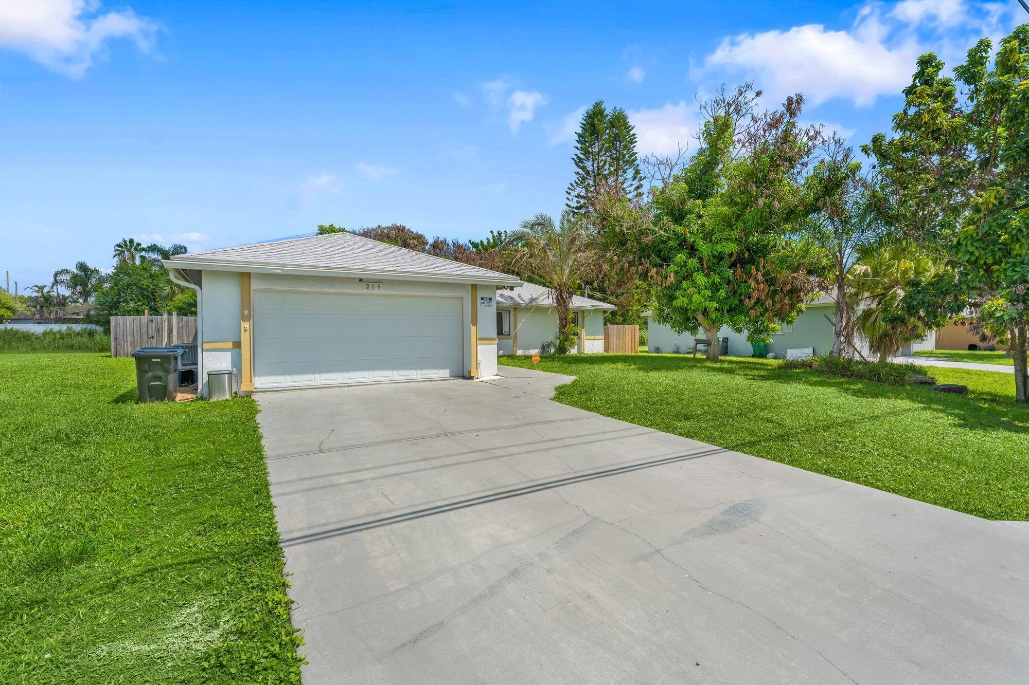 255 SW GLENWOOD Drive, Port St. Lucie, FL 34984, Port St. Lucie - Photo 3