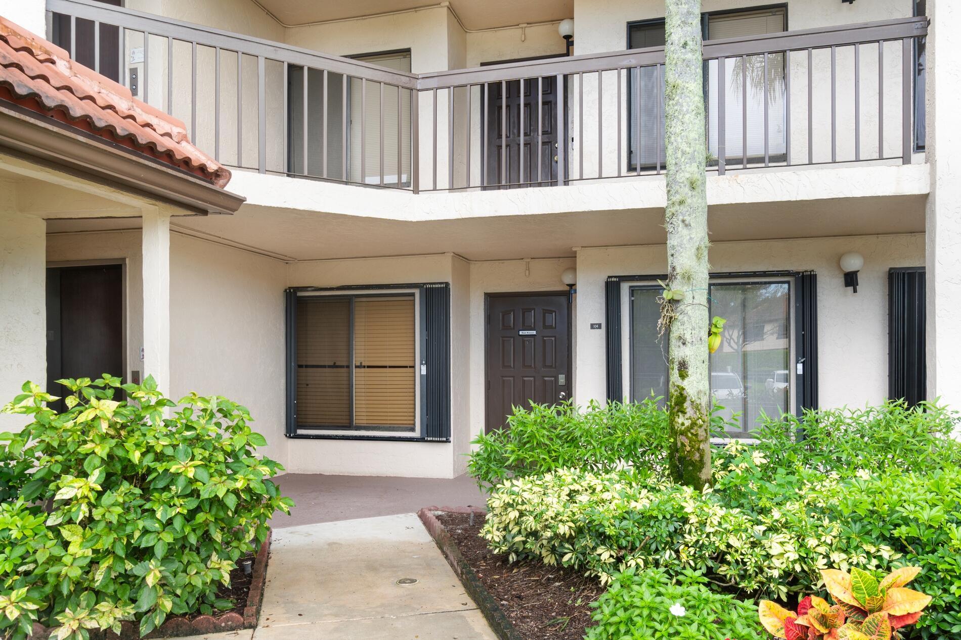 10110 CEDAR POINT Boulevard 104, Boynton Beach, FL 33437, Boynton Beach - Photo 2
