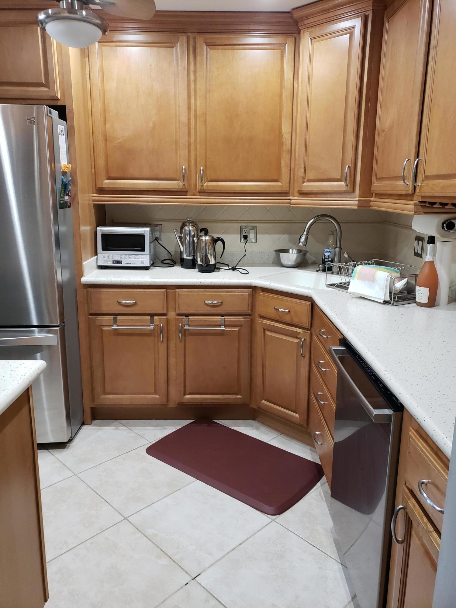 3980 Oaks Clubhouse Drive 101, Pompano Beach, FL 33069, Pompano Beach - Photo 5